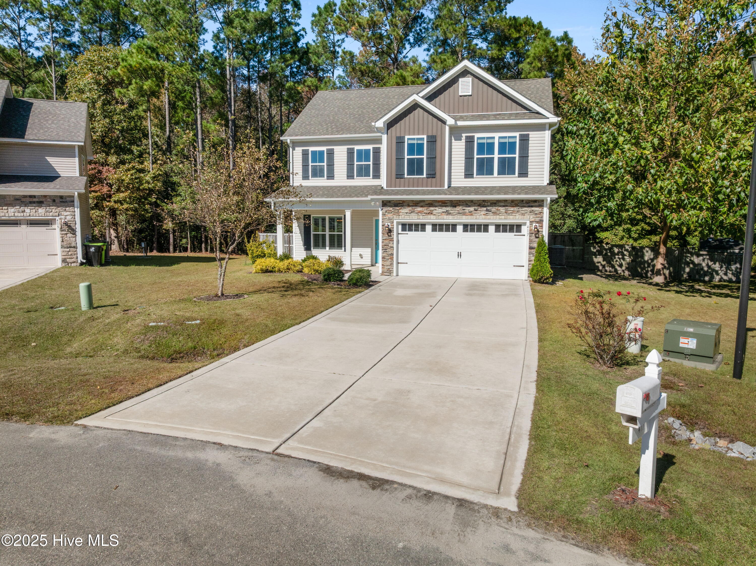 100546019 | Photo 45