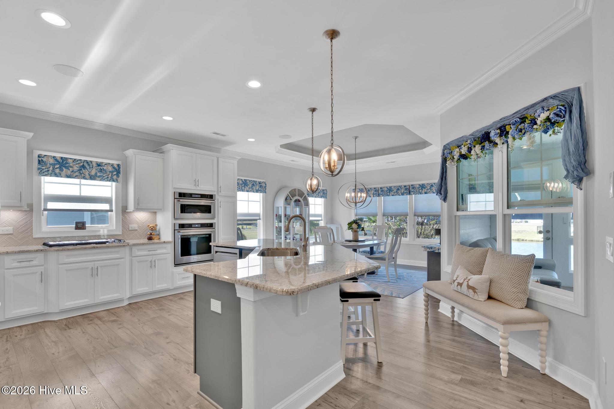 100549204 | Photo 22