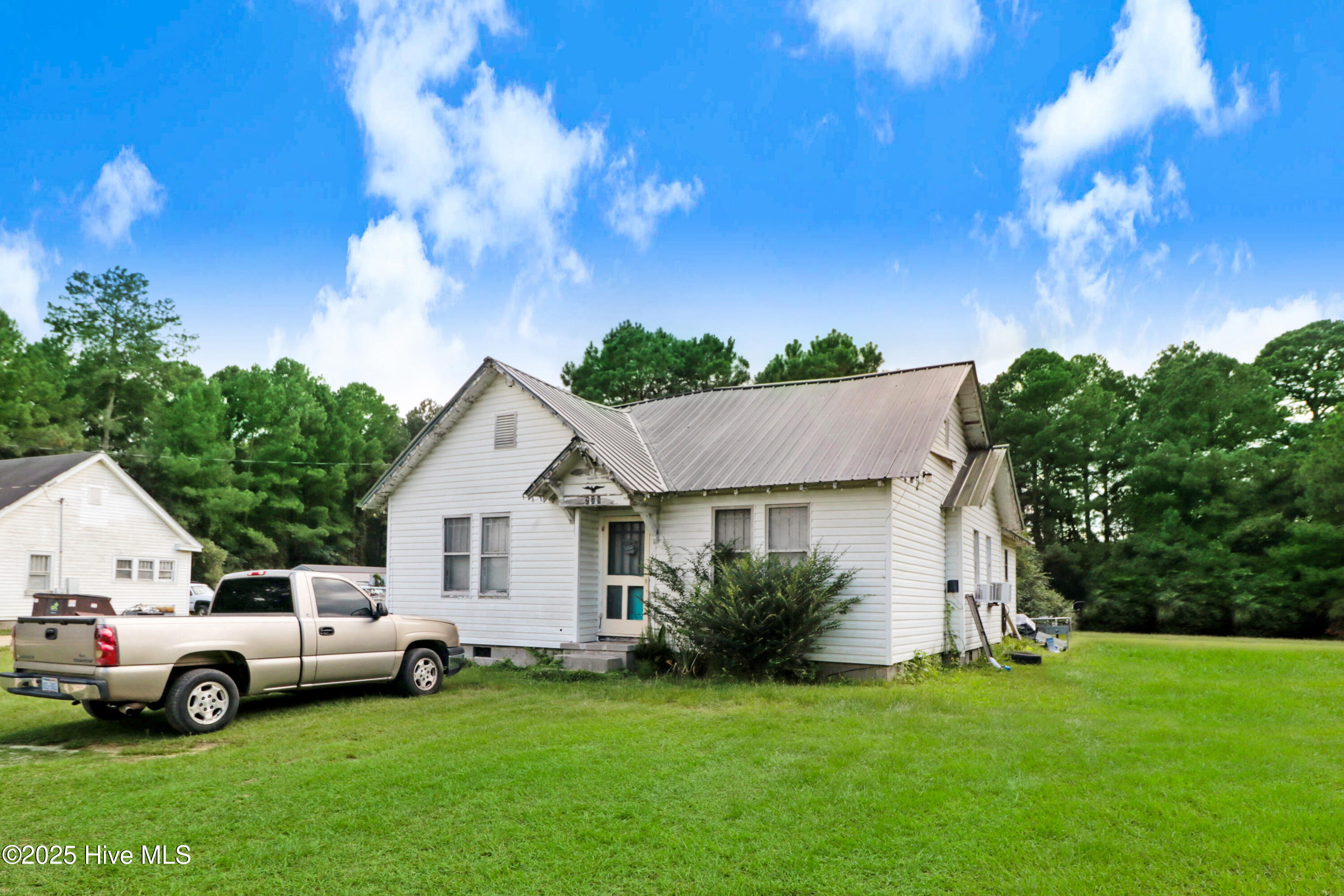 Homes for sale in Princeton, NC | 278 Old Cornwallis Rd, Princeton, NC 27569 | MLS# 100526778