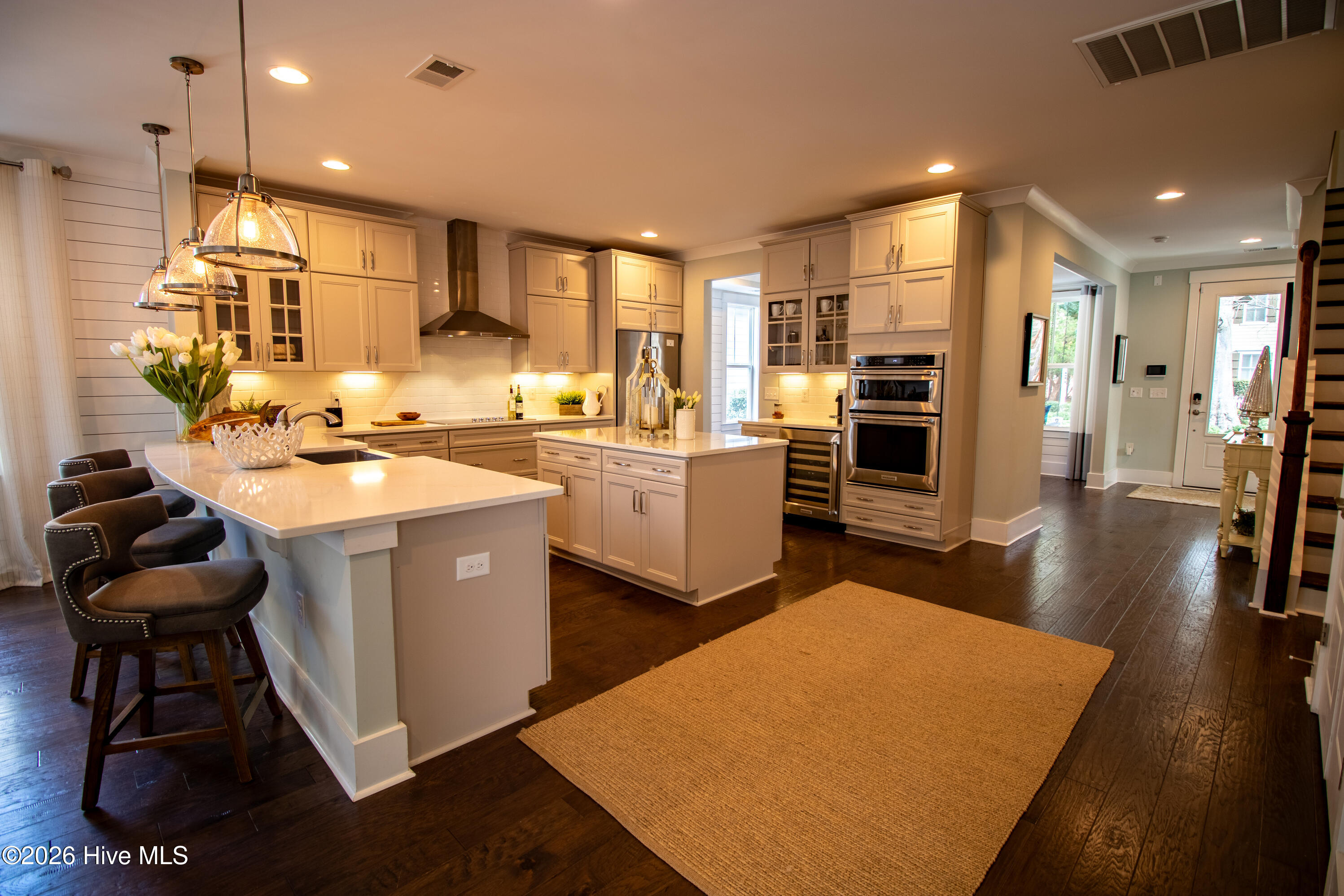 100552497 | Photo 12