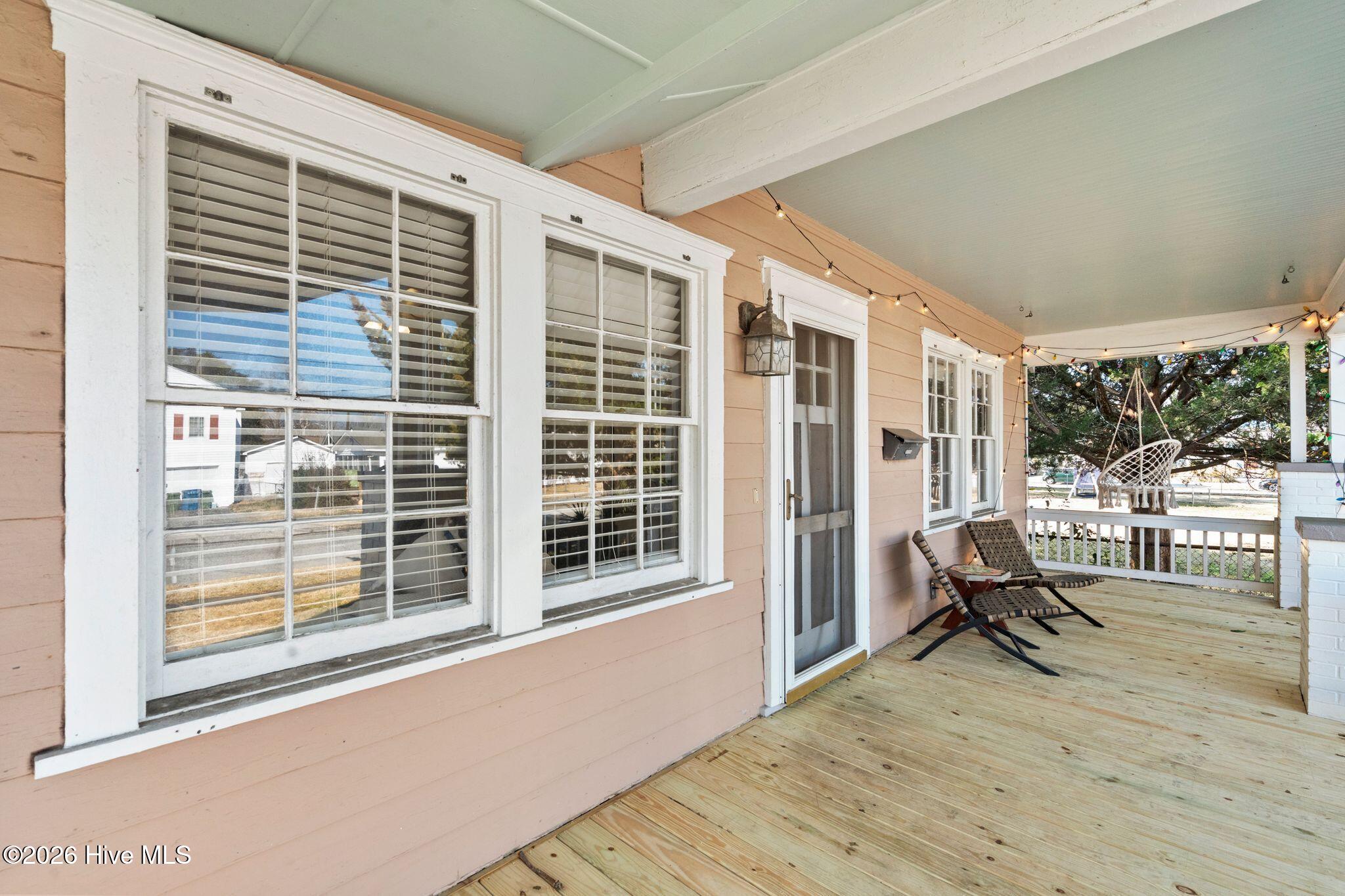 100554931 | Photo 77