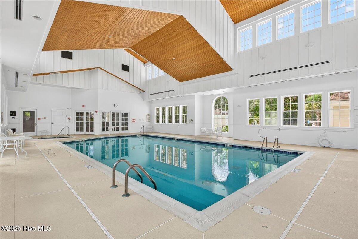 100530632 | Photo 79