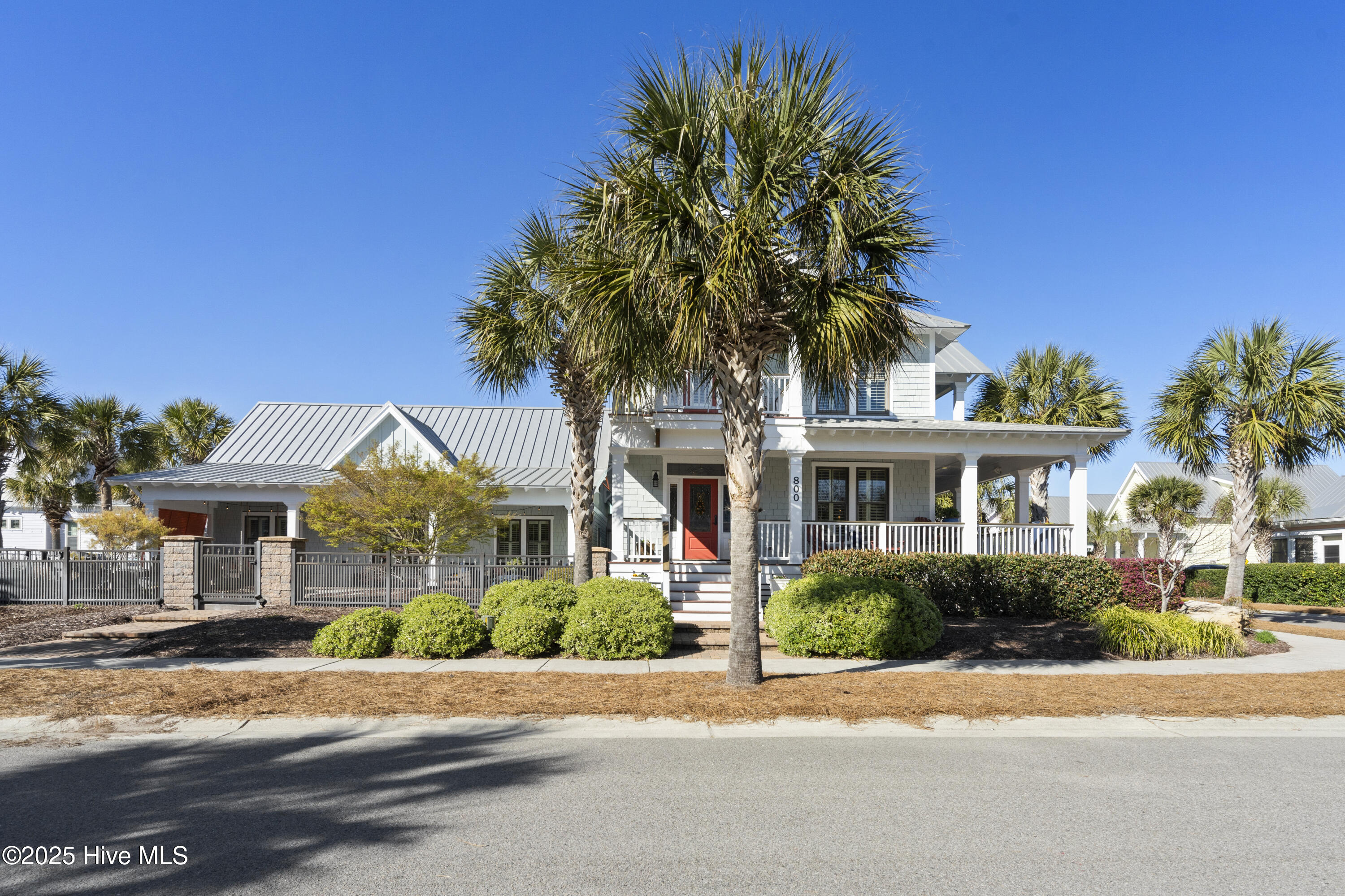 100498817 | Photo 118