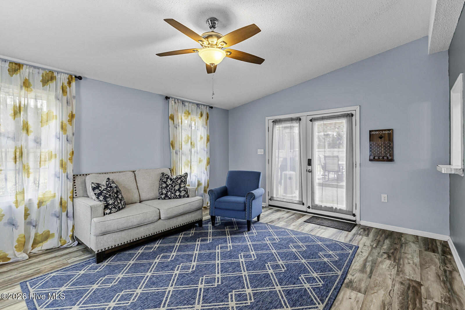 100555816 | Photo 10