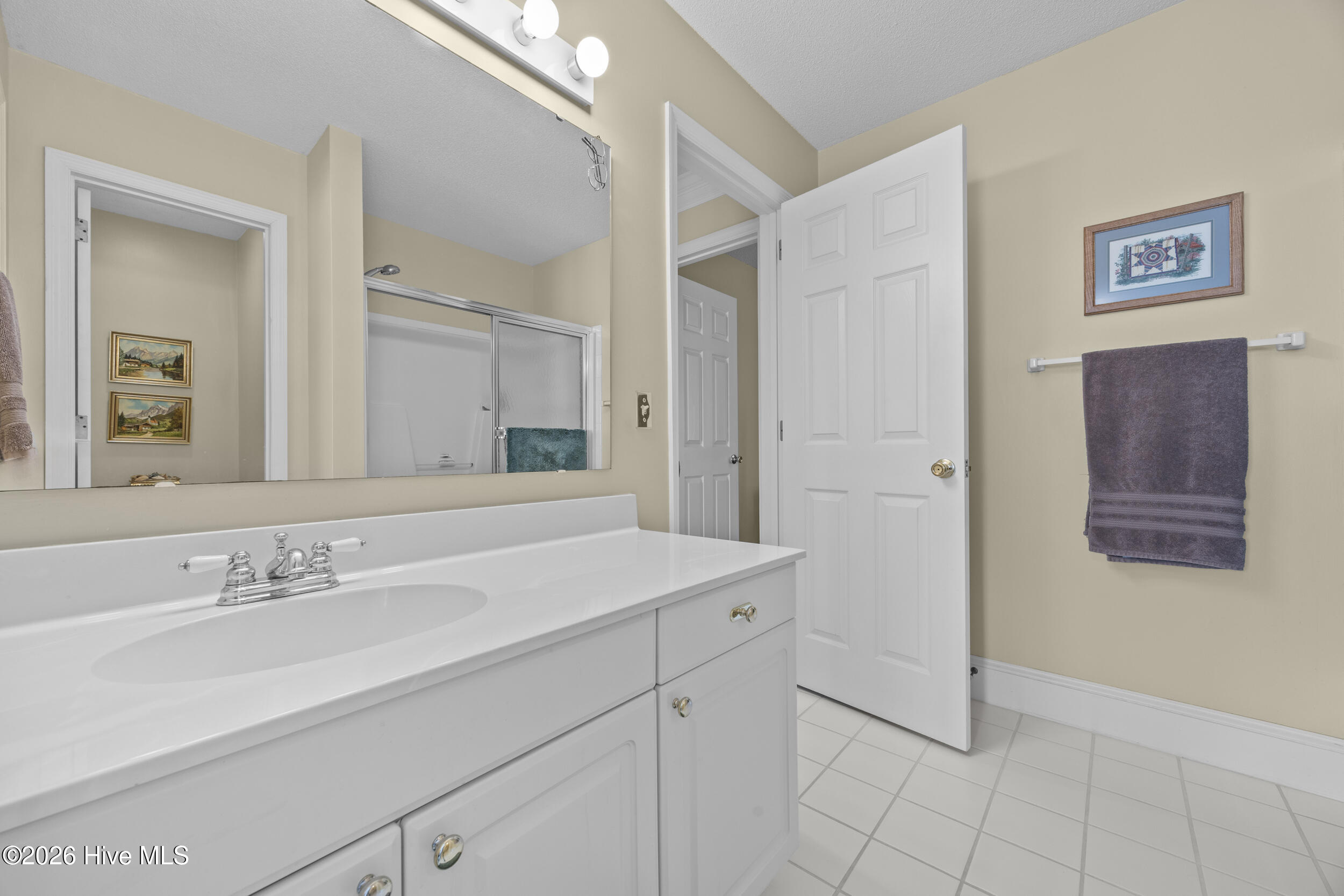 100564035 | Photo 36