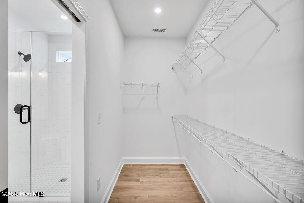 100528868 | Photo 23