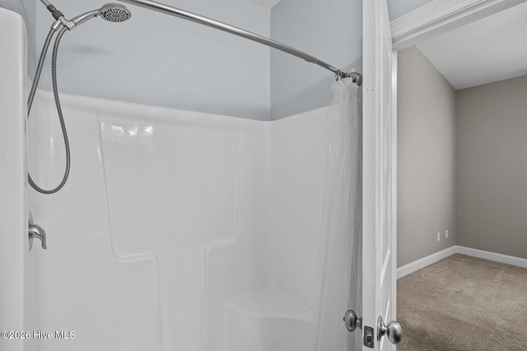 100560490 | Photo 17