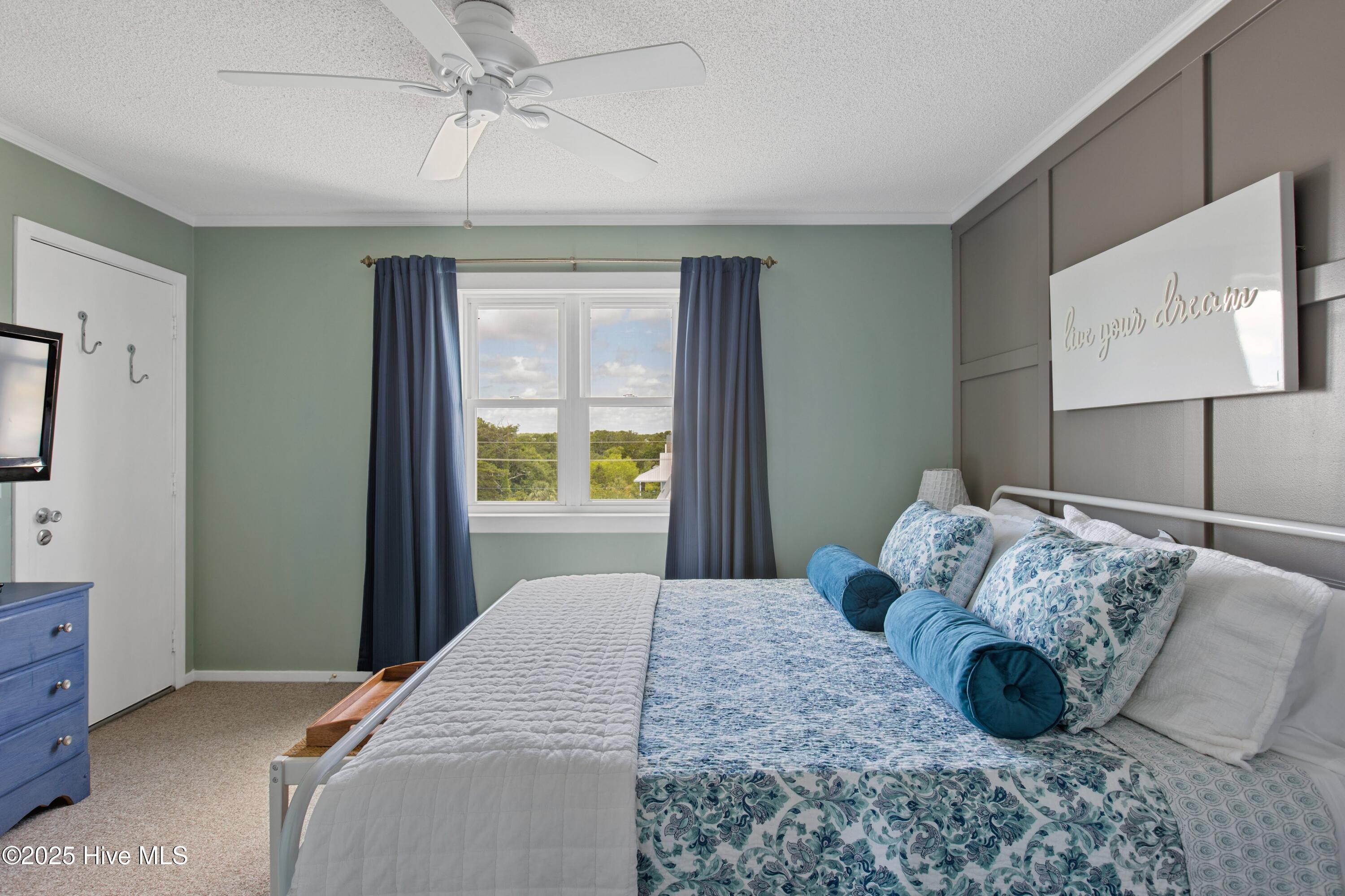 100524333 | Photo 19