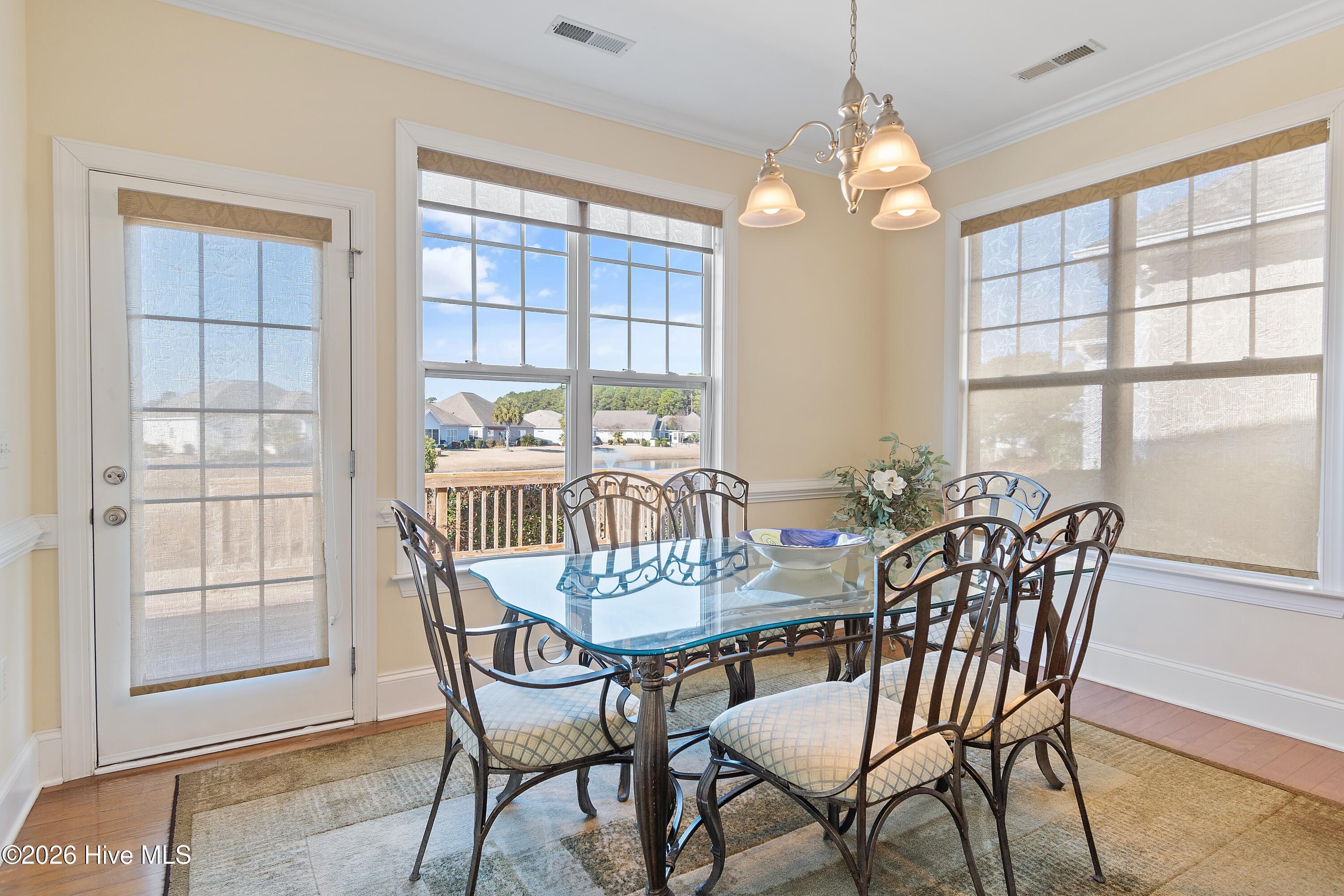 100554060 | Photo 13