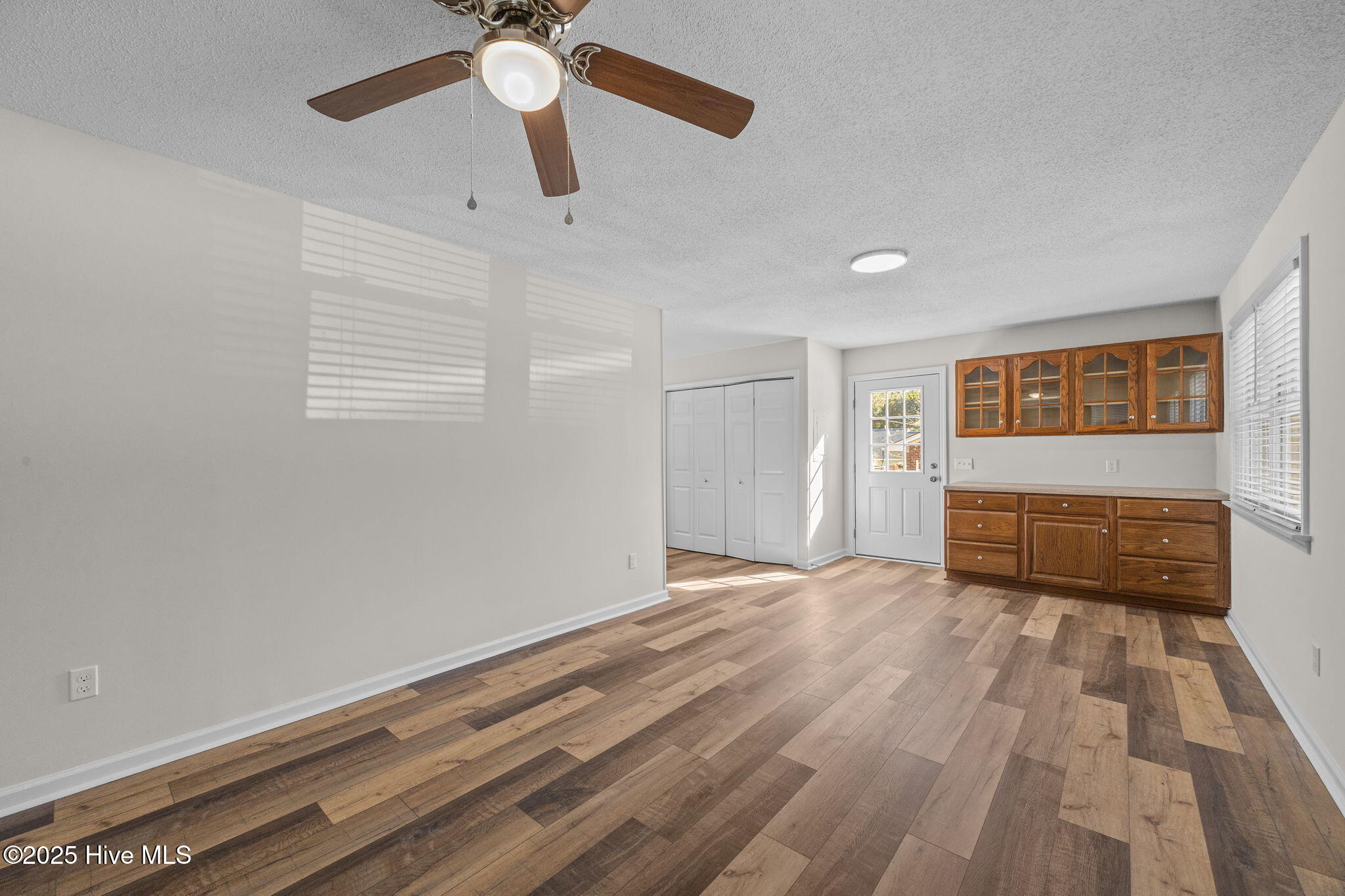 100540435 | Photo 20