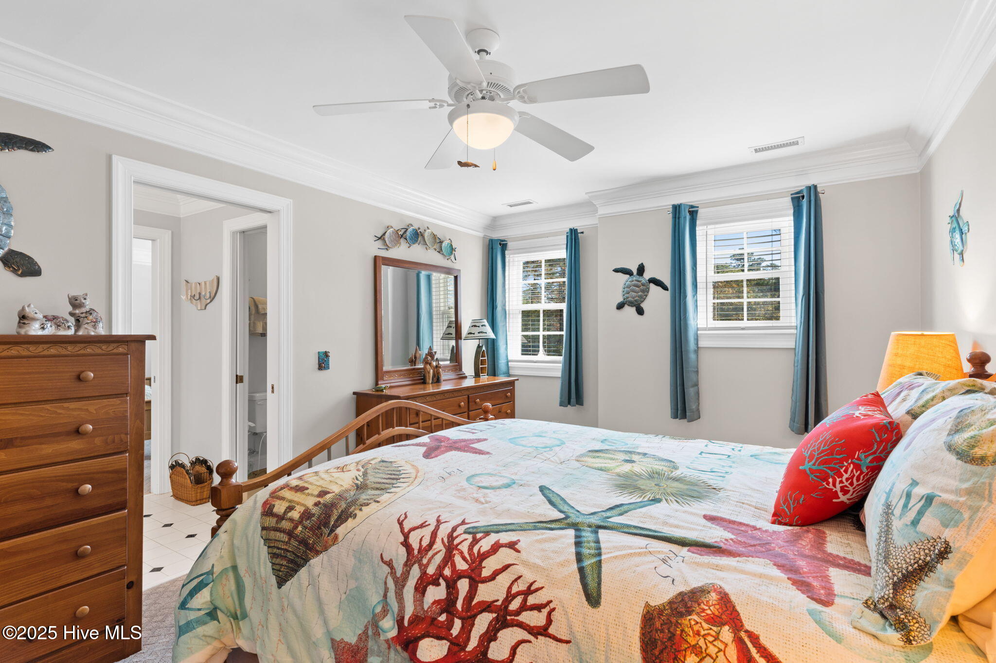 100544060 | Photo 27