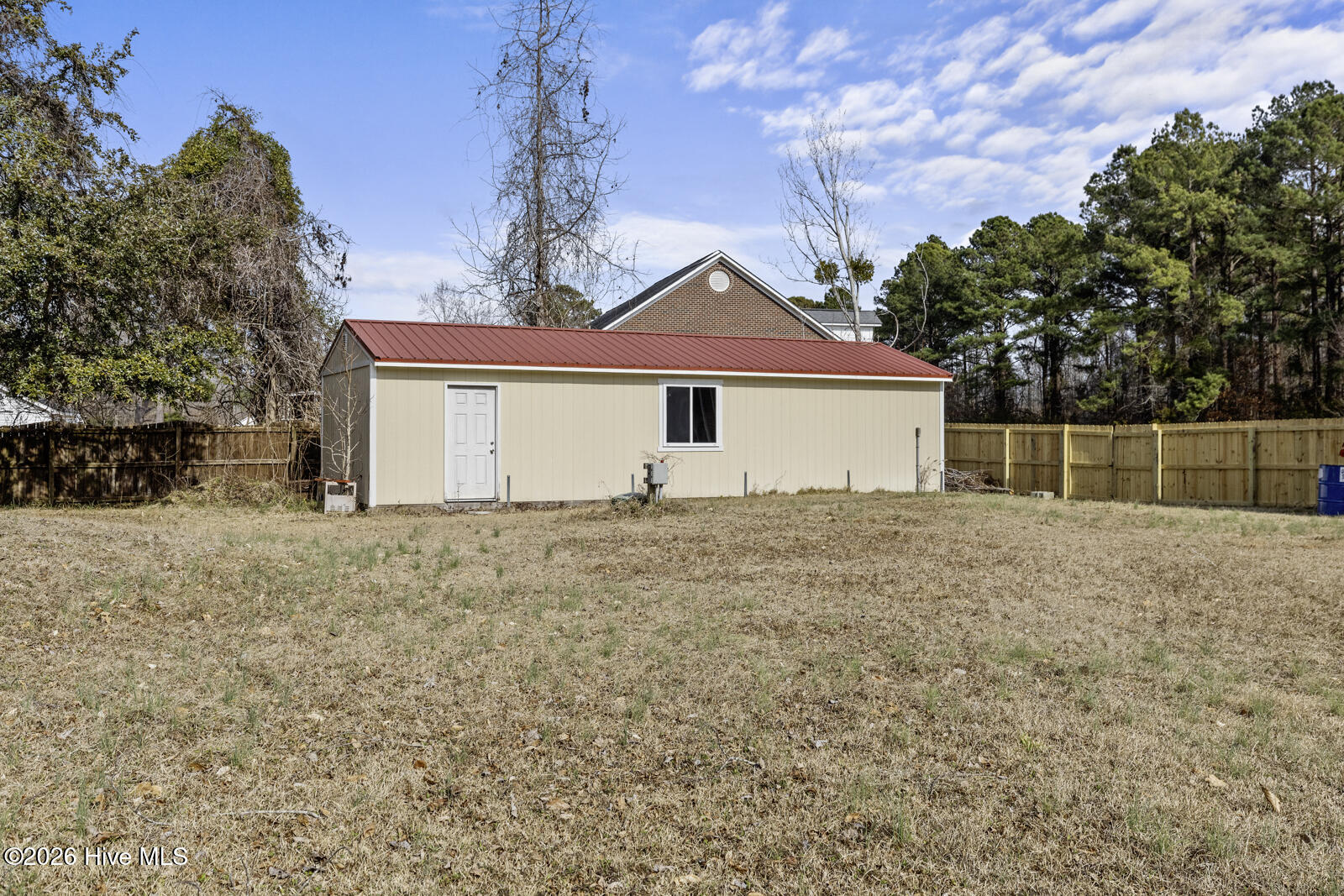 100545911 | Photo 50