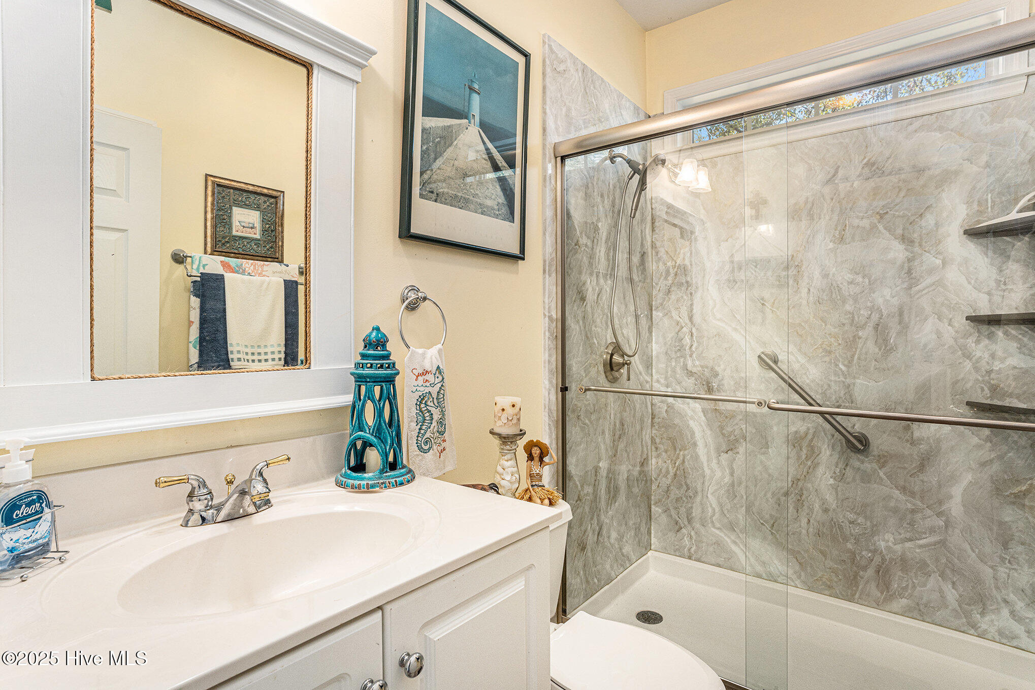 100539757 | Photo 20