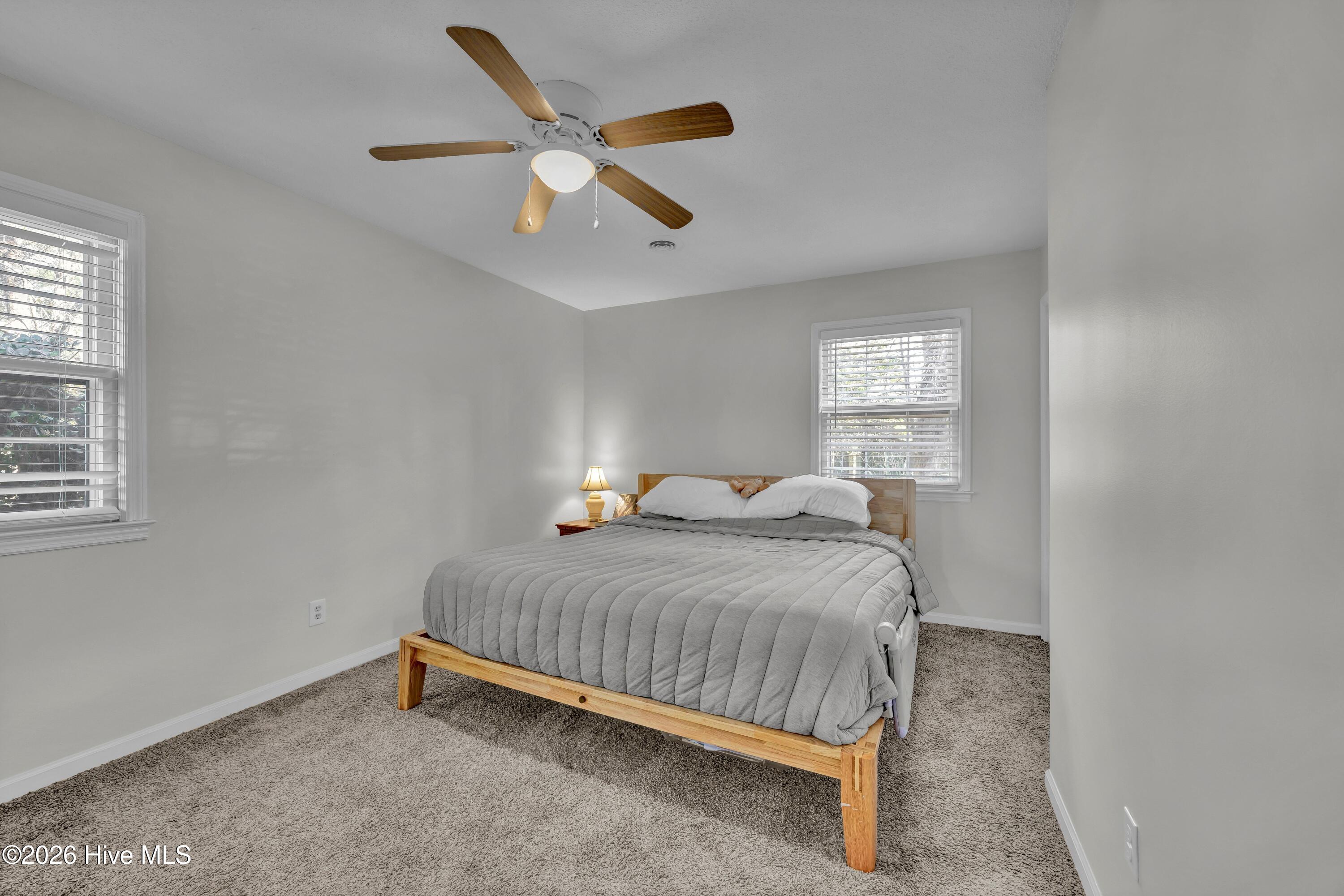 100550885 | Photo 13