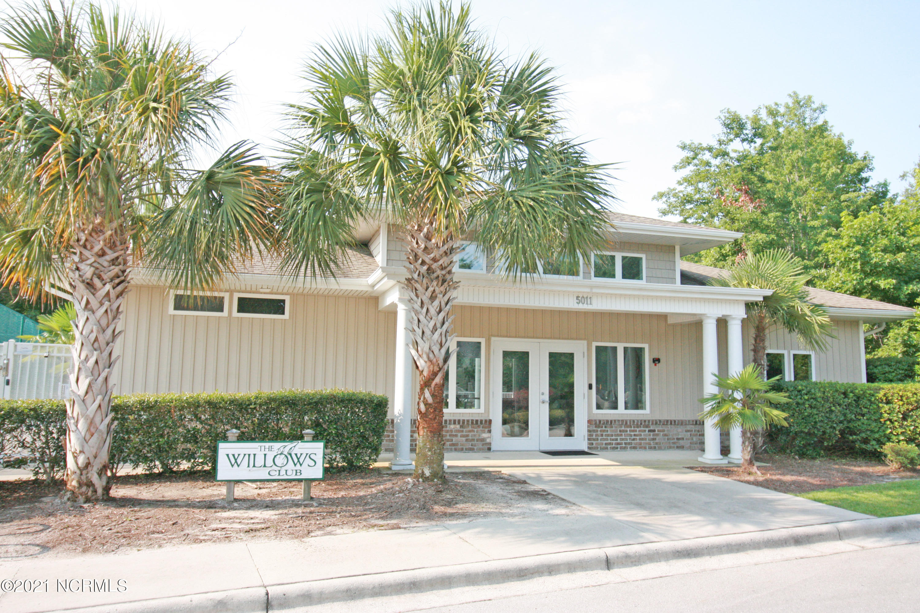 100546873 | Photo 32