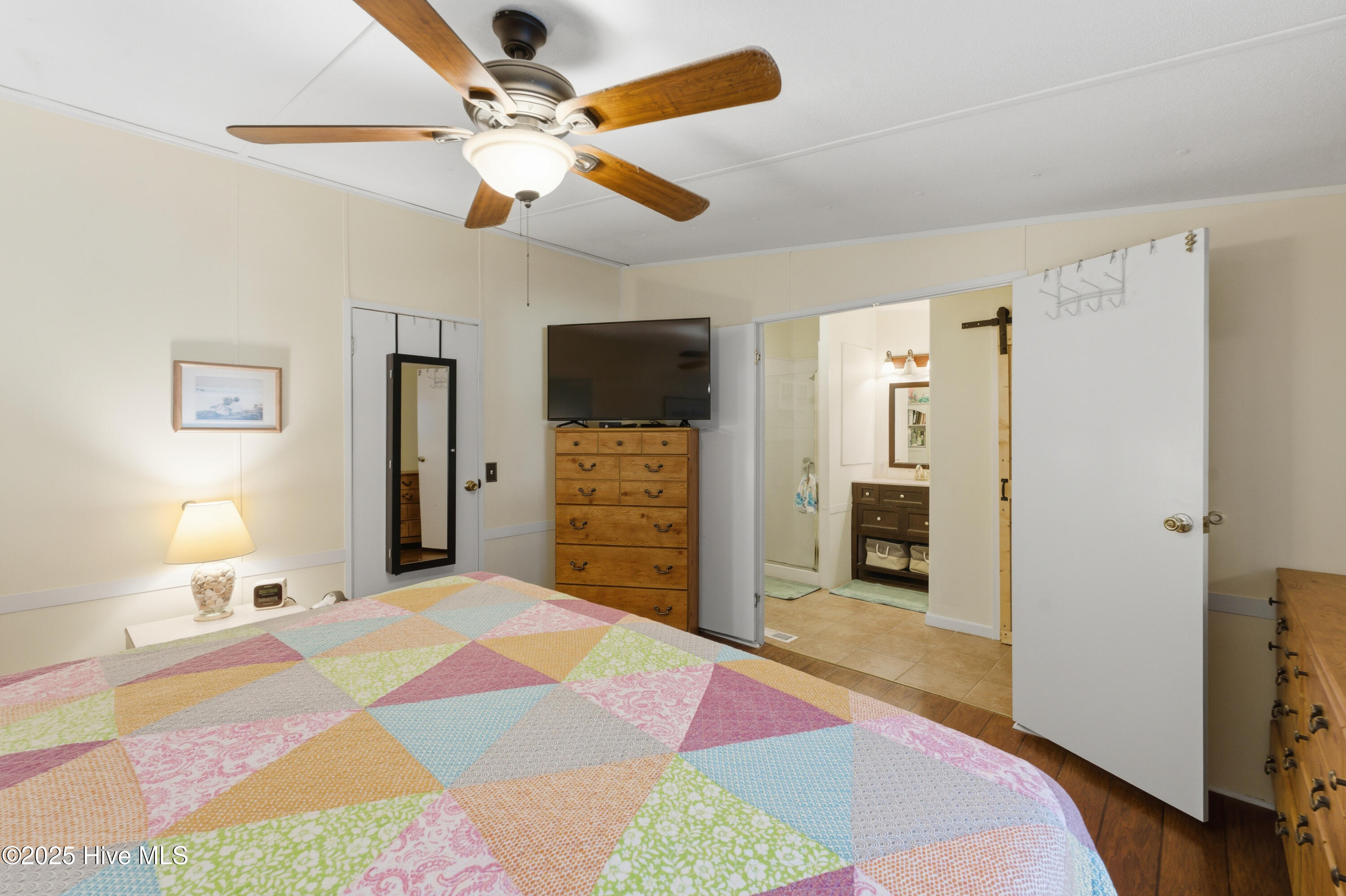 100538513 | Photo 49