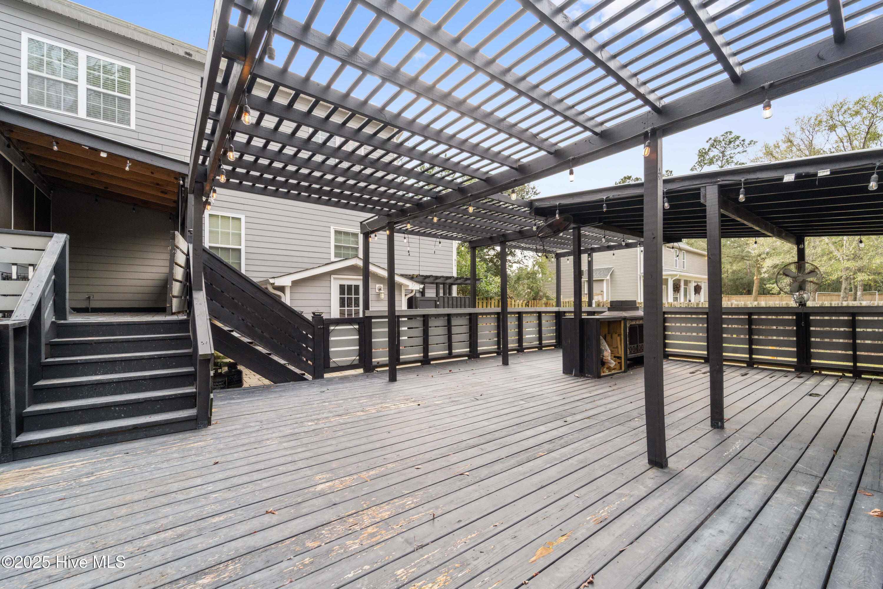 100544127 | Photo 83