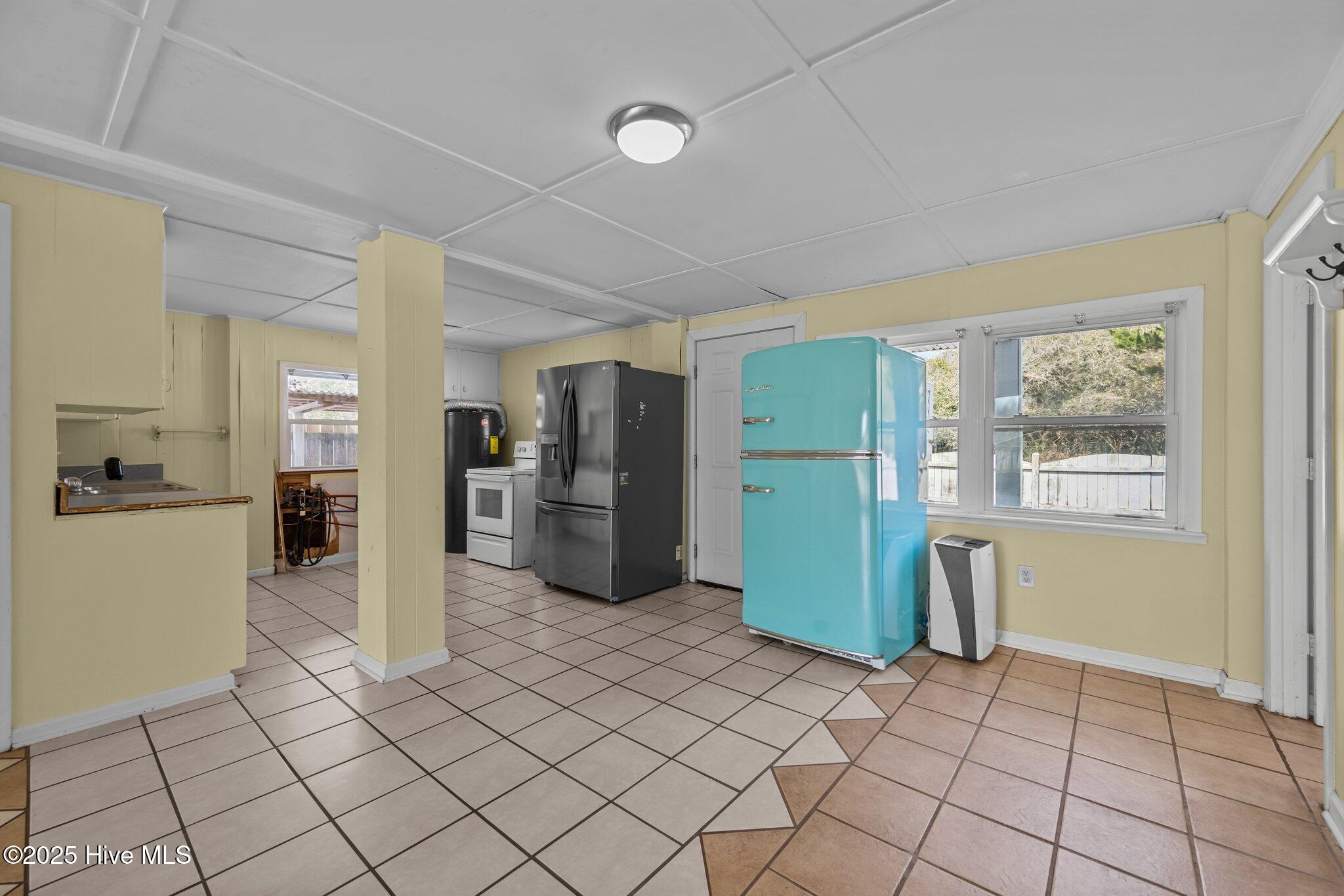 100555886 | Photo 11