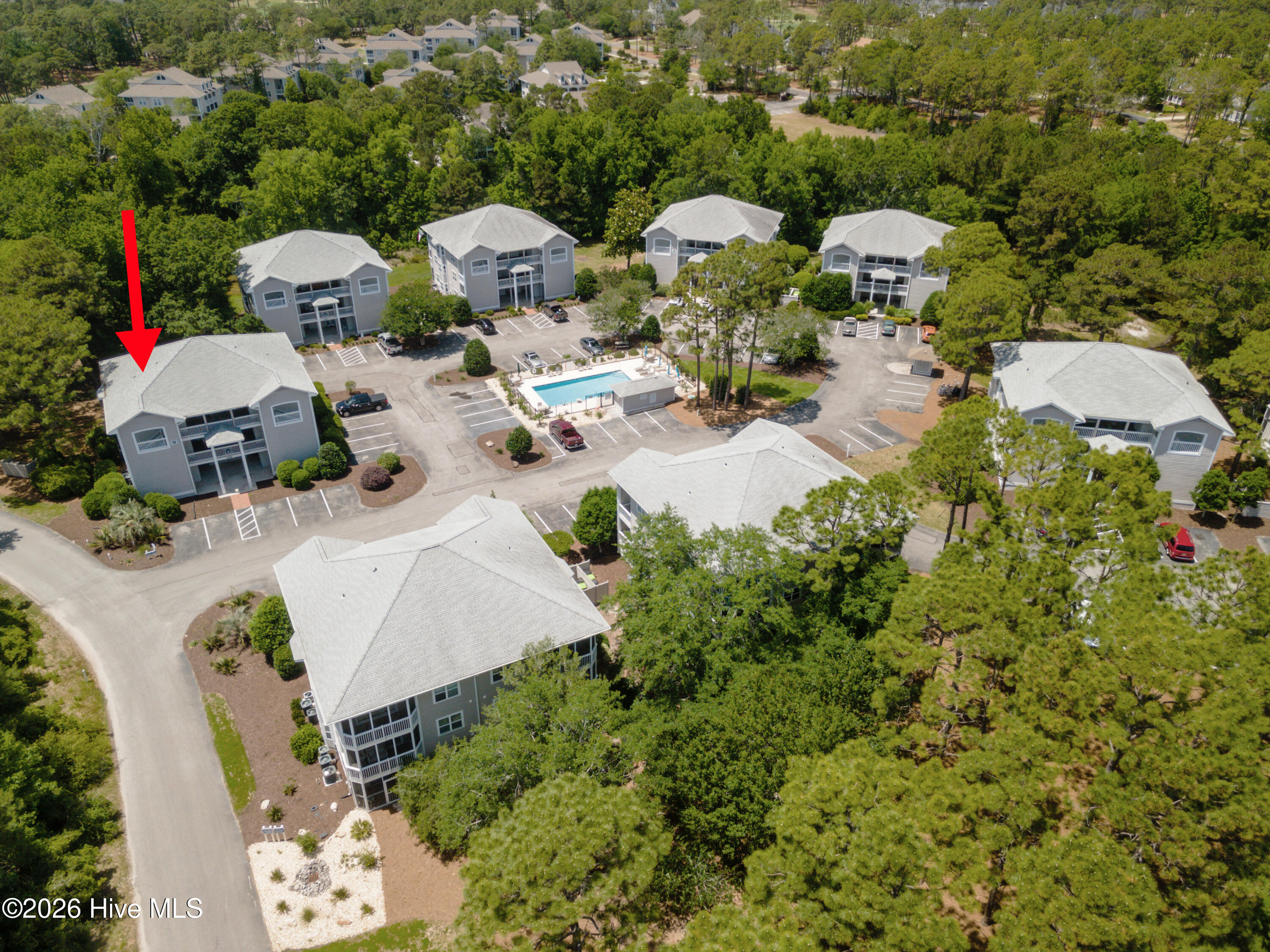 100561608 | Photo 32