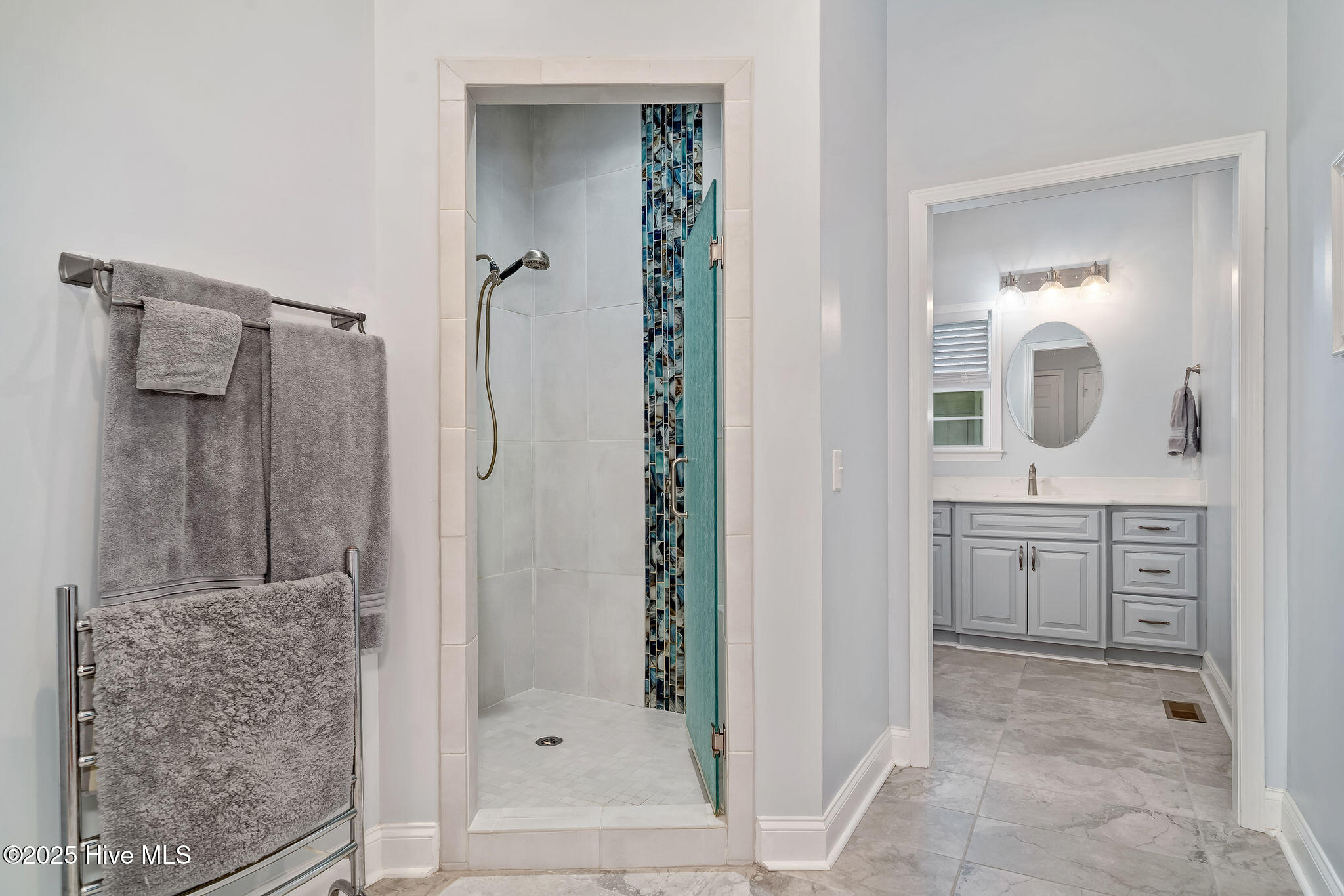 100534572 | Photo 28