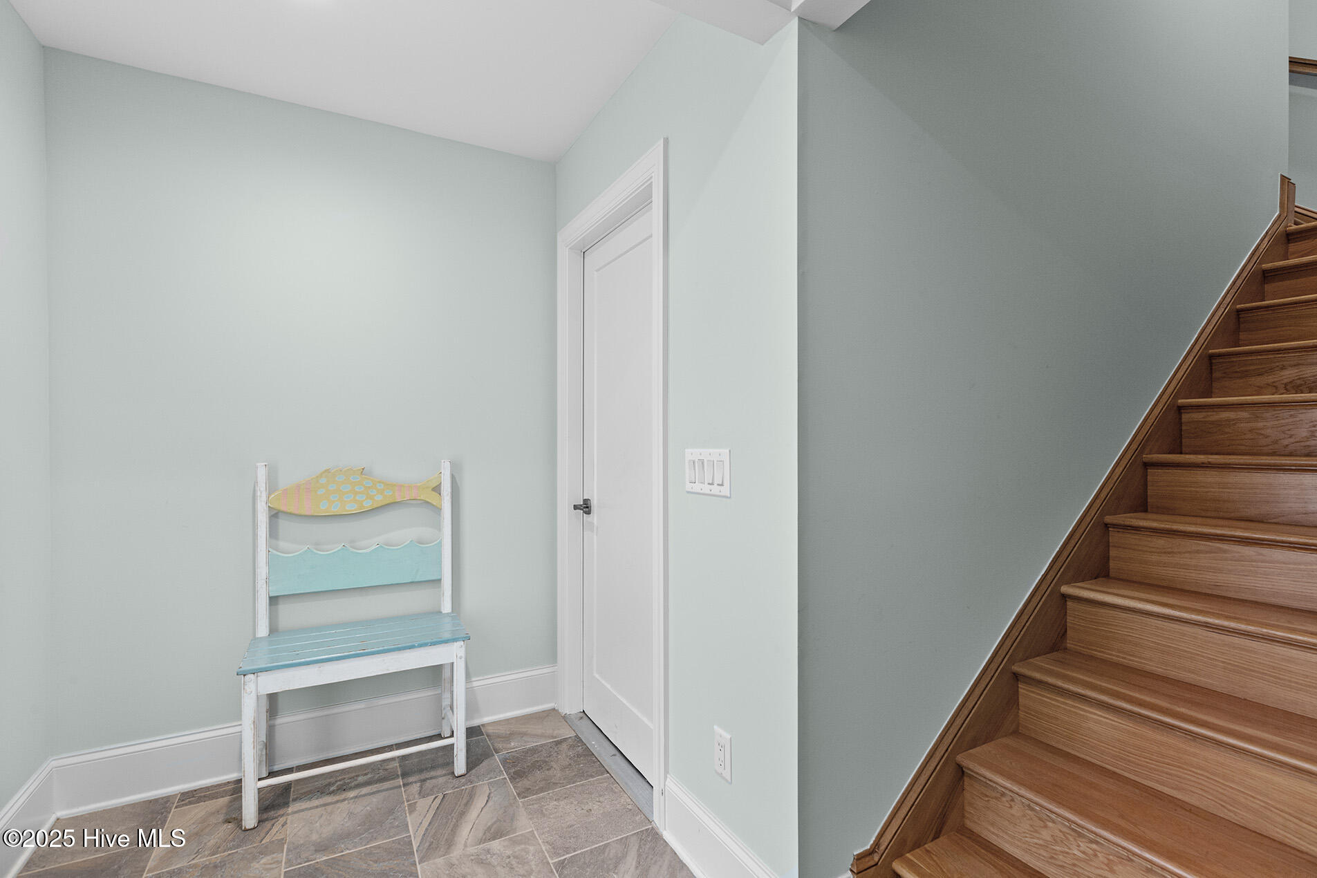 100540813 | Photo 51