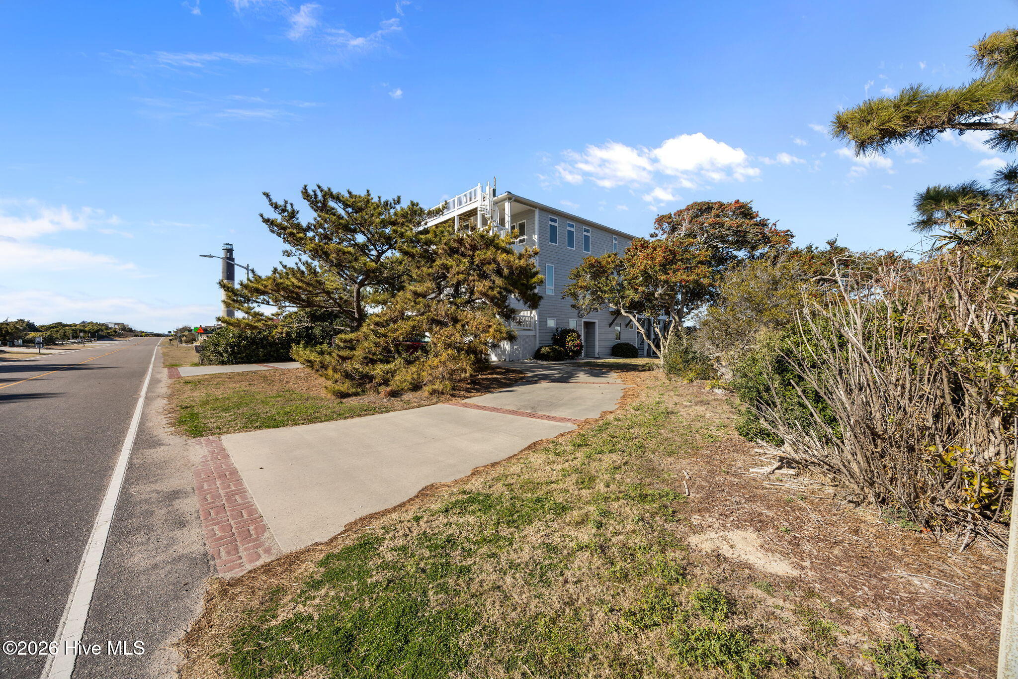 100550406 | Photo 25