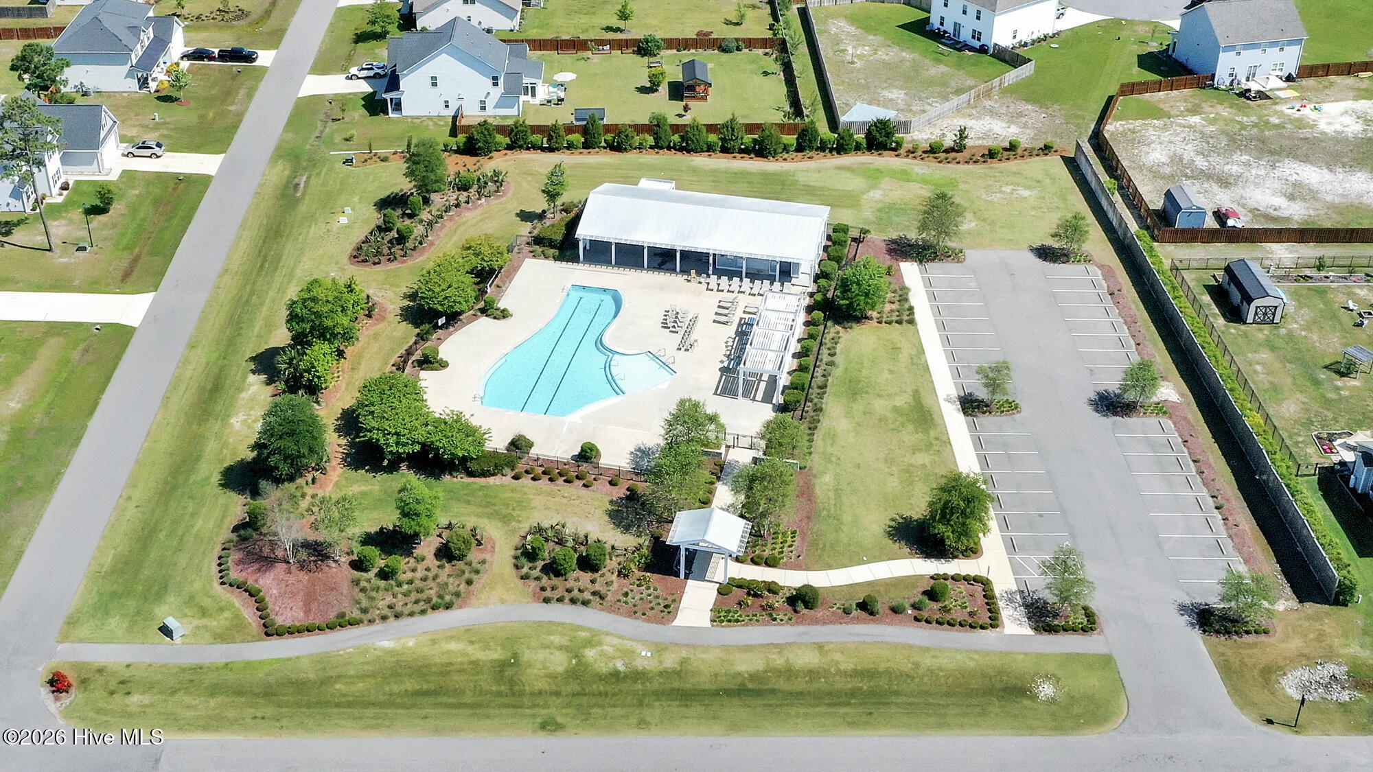 100553209 | Photo 48