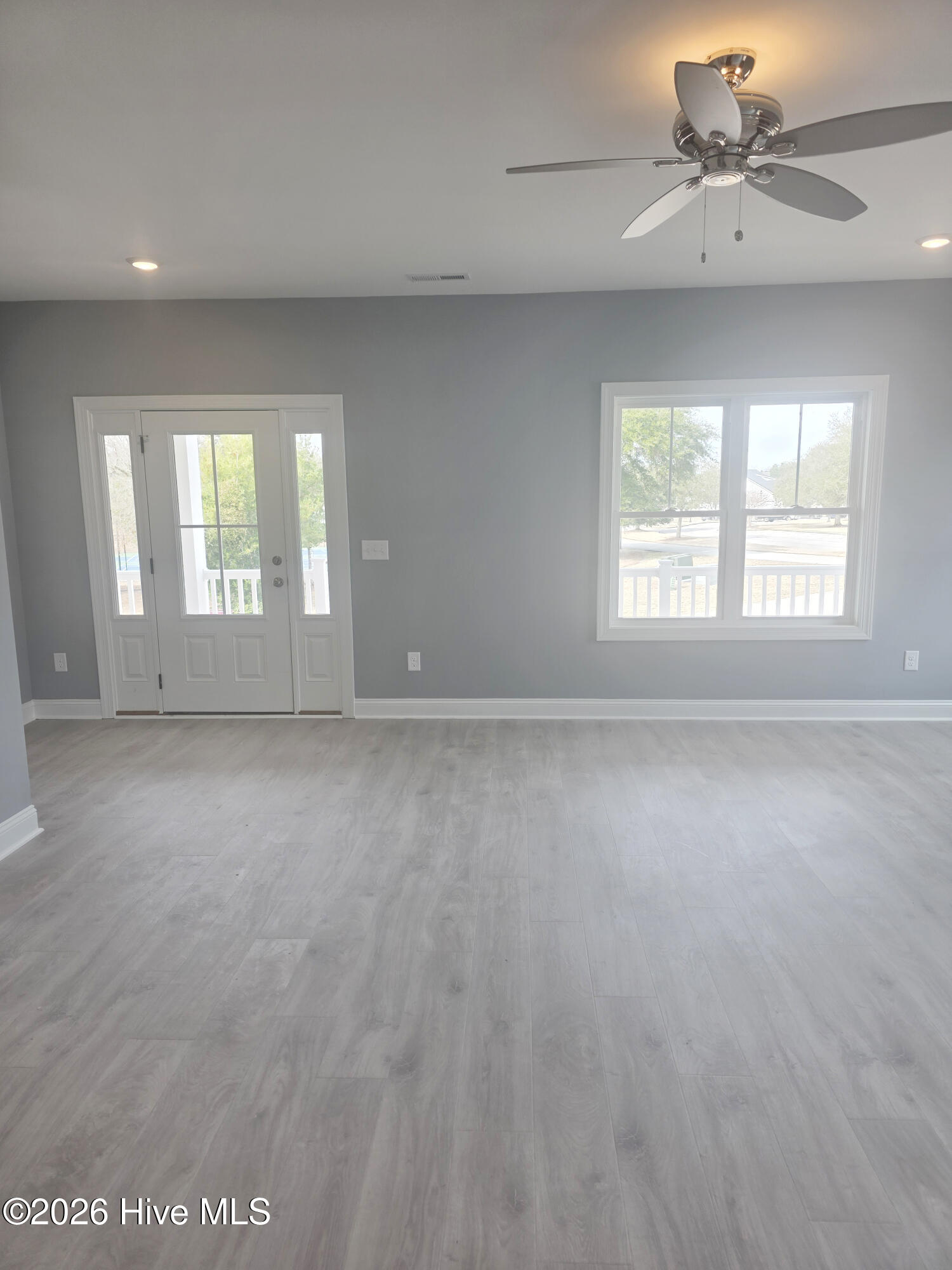 100530509 | Photo 23