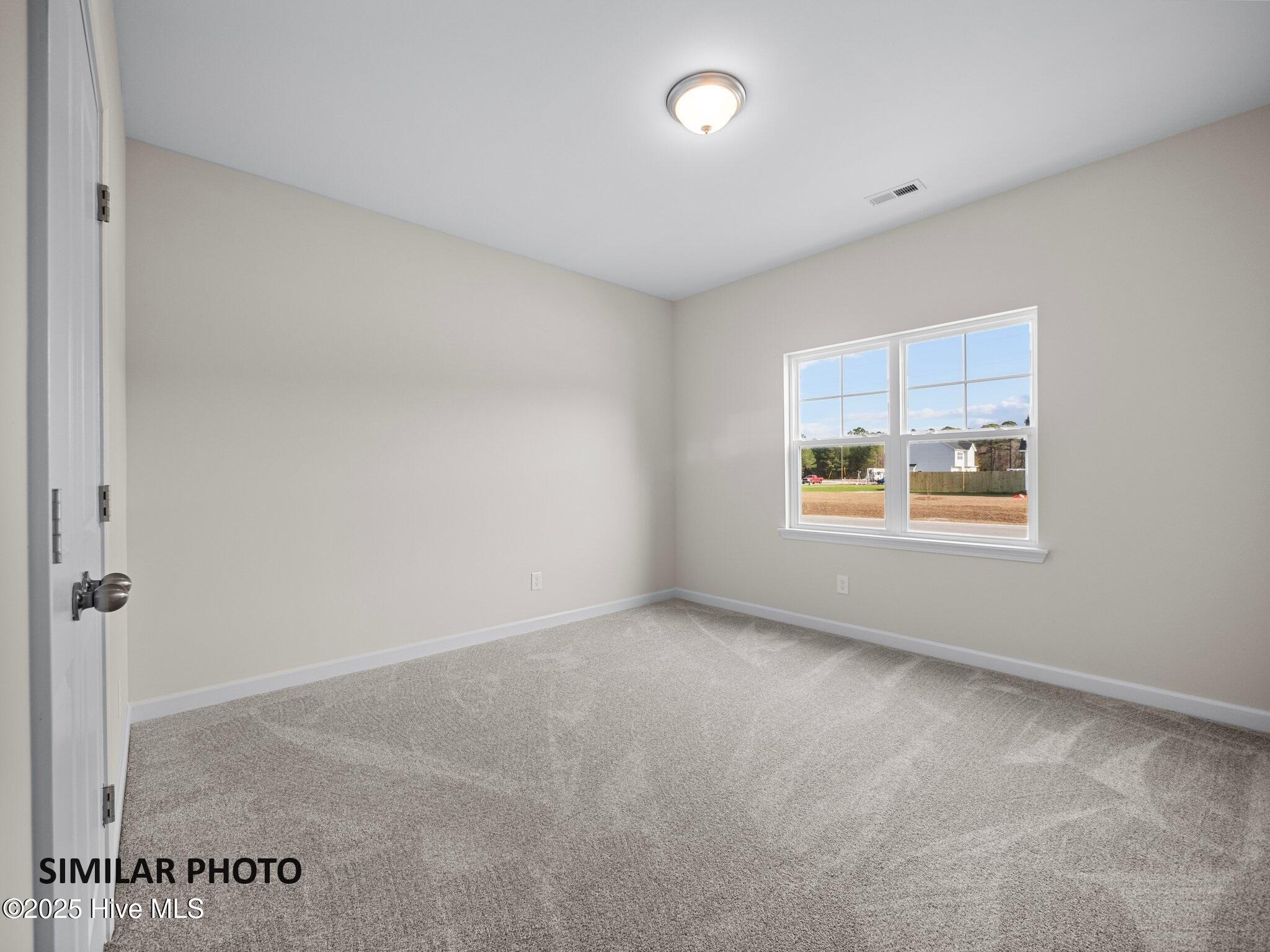 100548702 | Photo 19