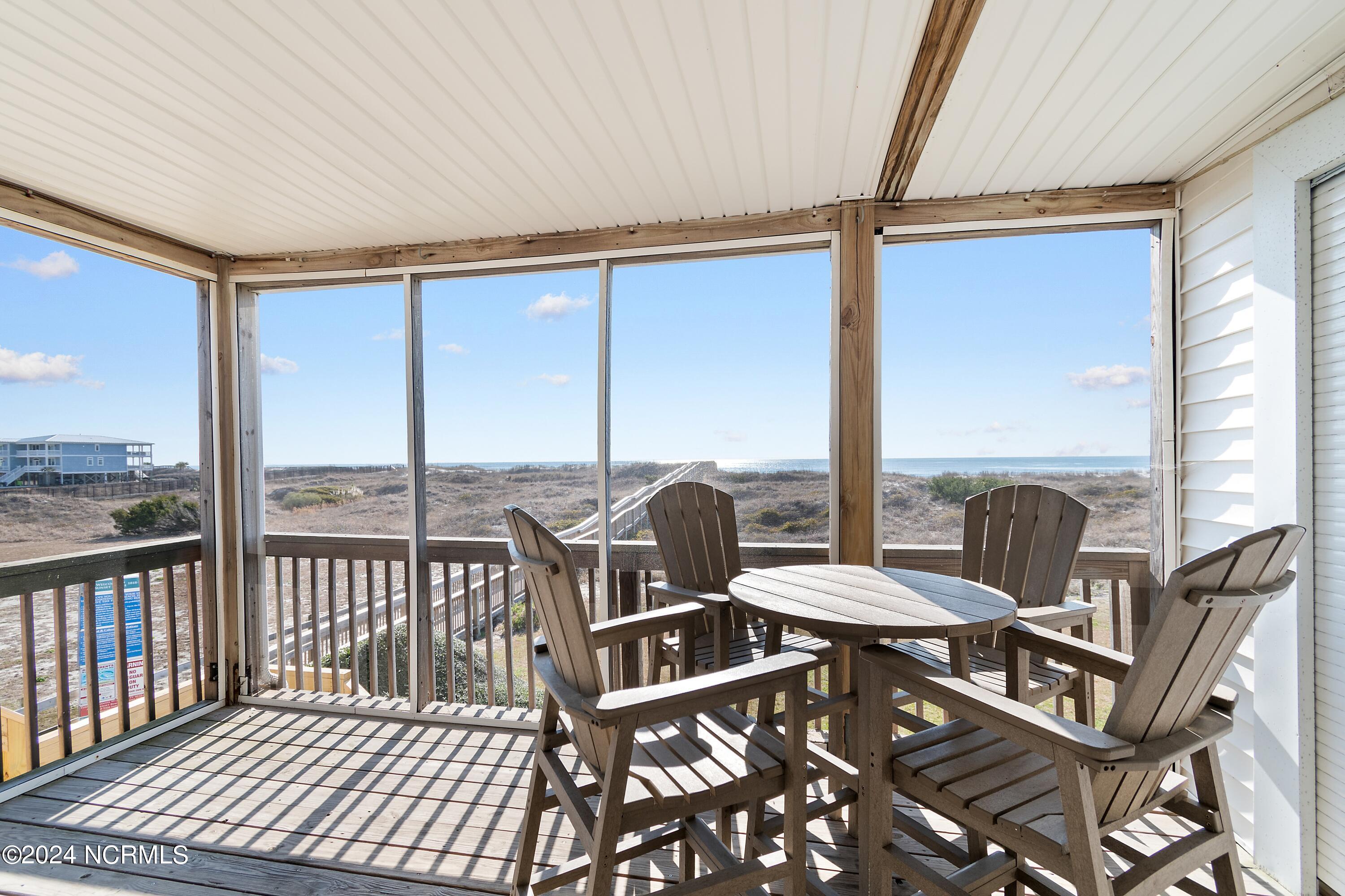 100547764 | Photo 21