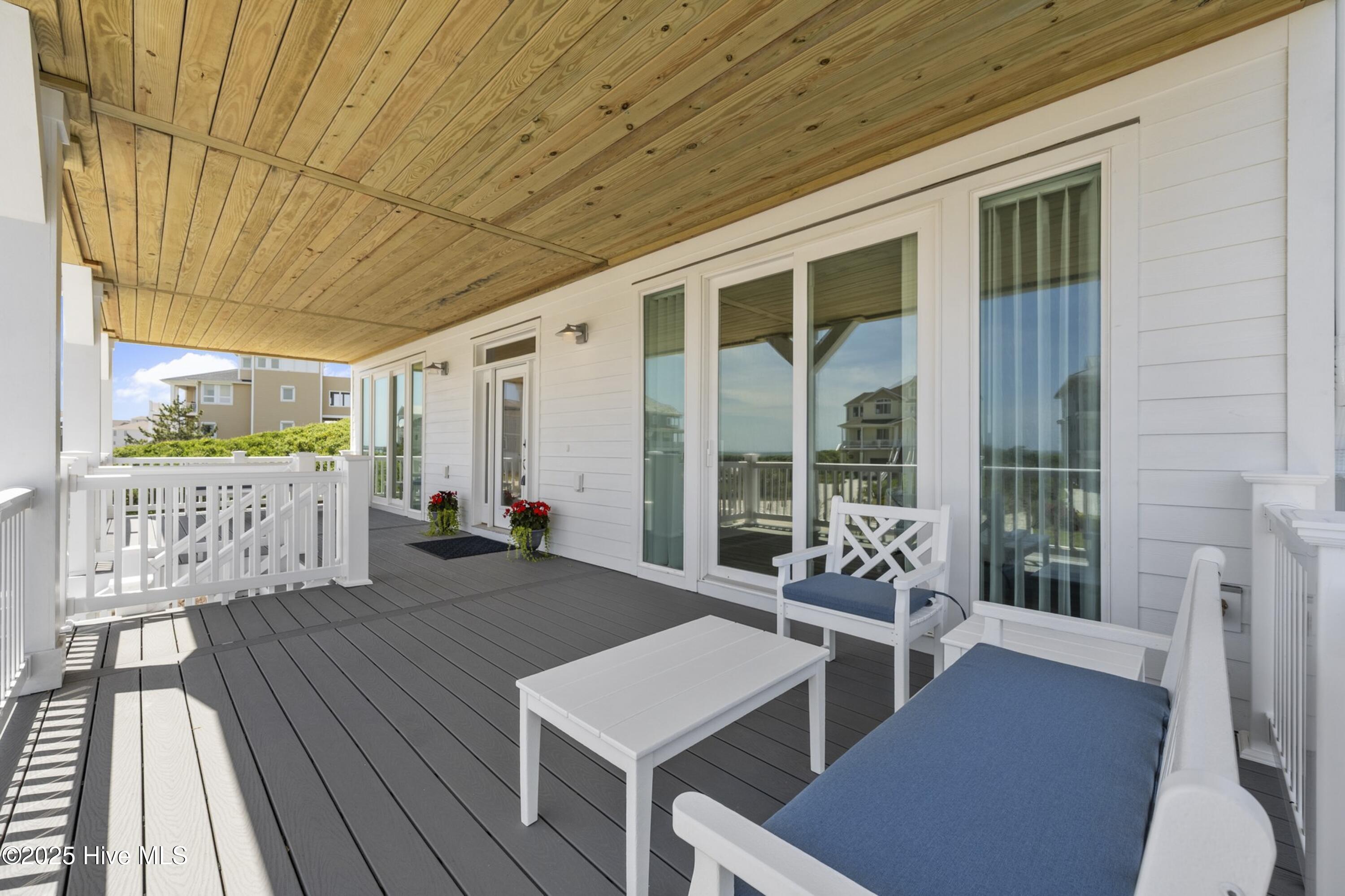 100510701 | Photo 67