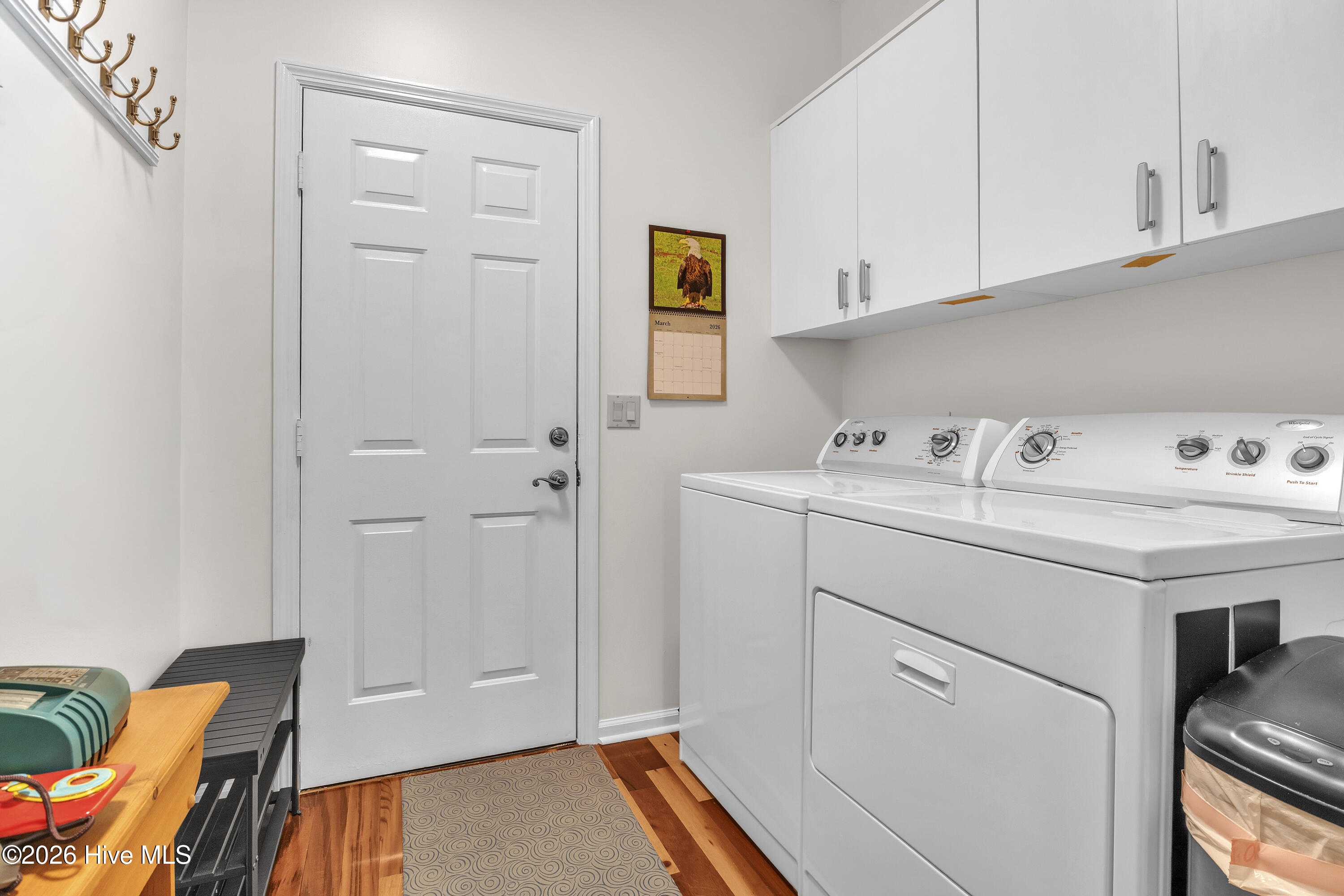 100566160 | Photo 35