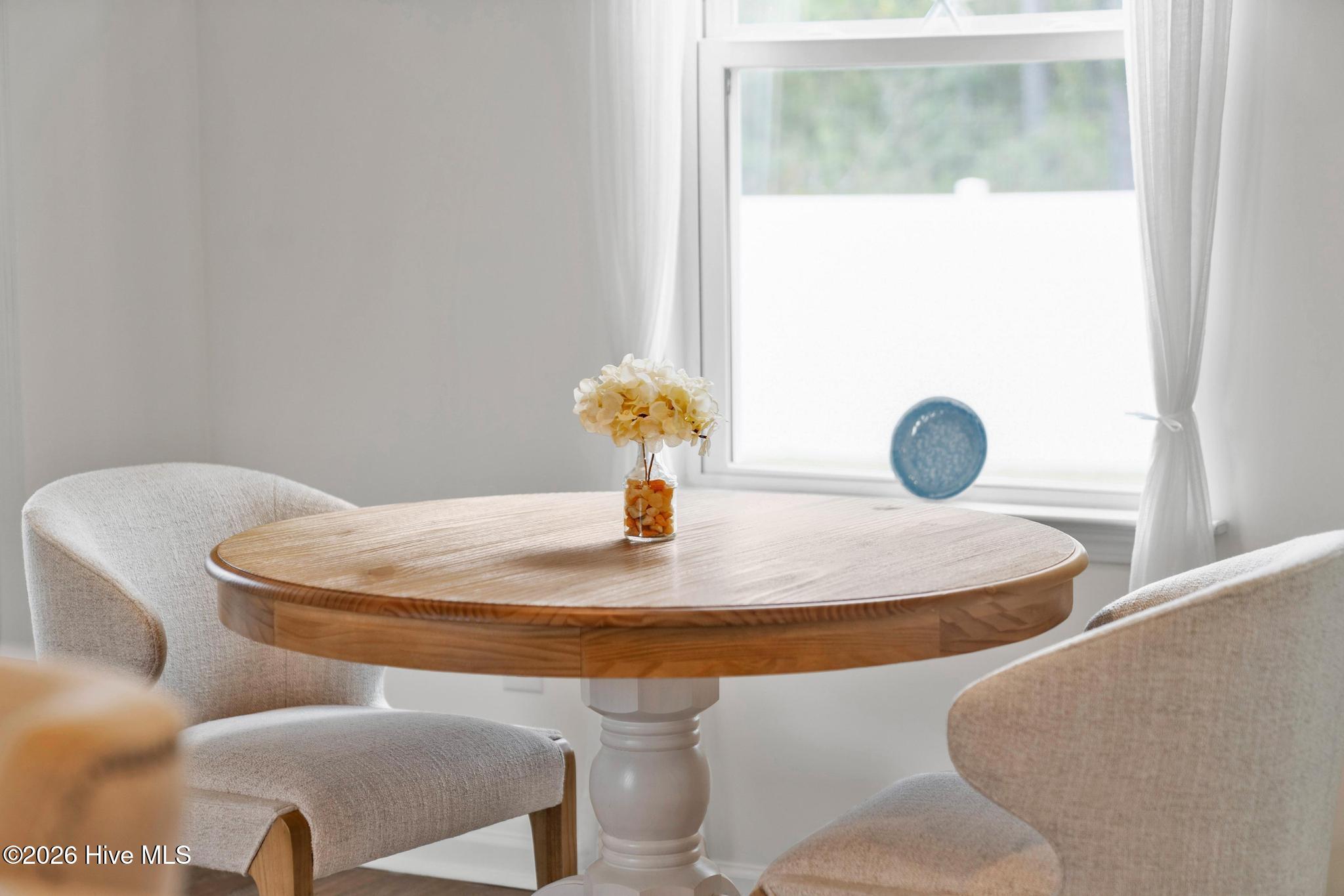 100563987 | Photo 11