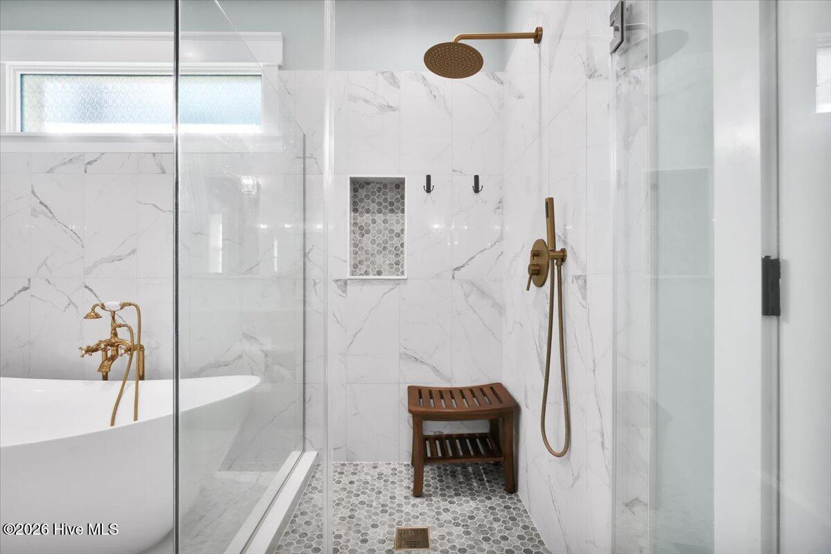 100551251 | Photo 36