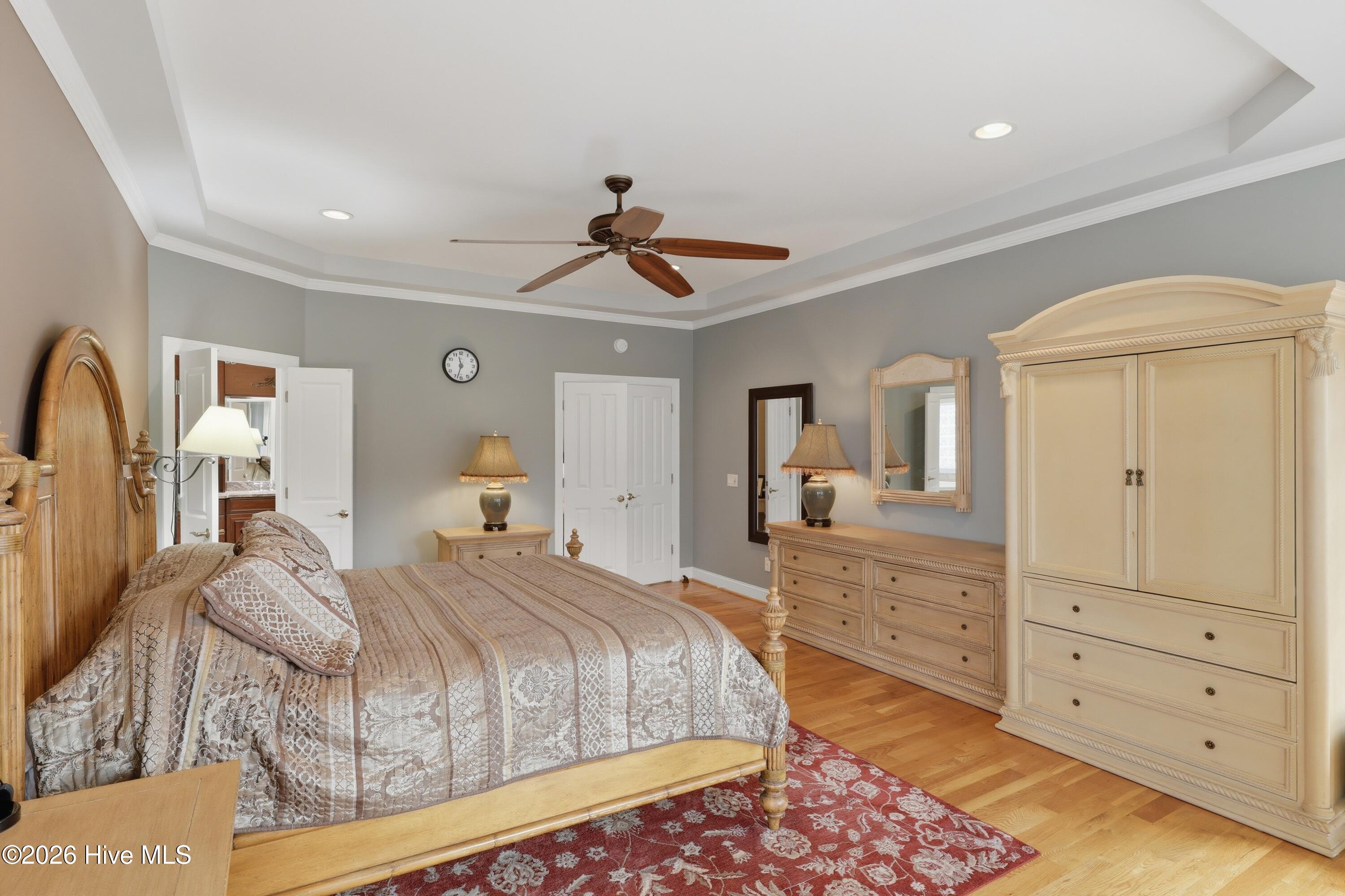 100558451 | Photo 55