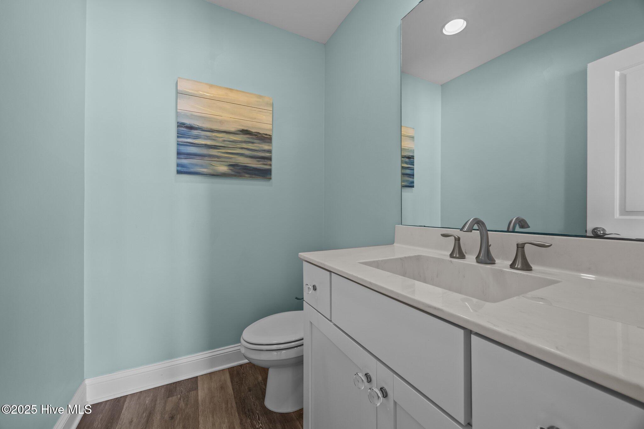 100535053 | Photo 53