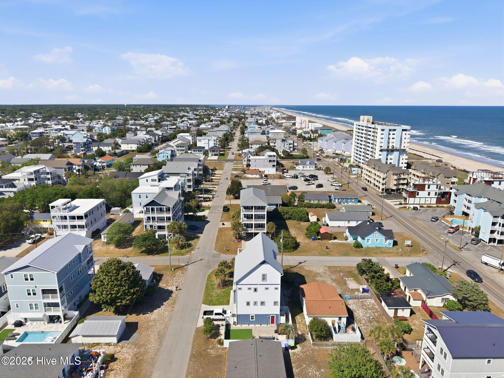 100570056 | Photo 84