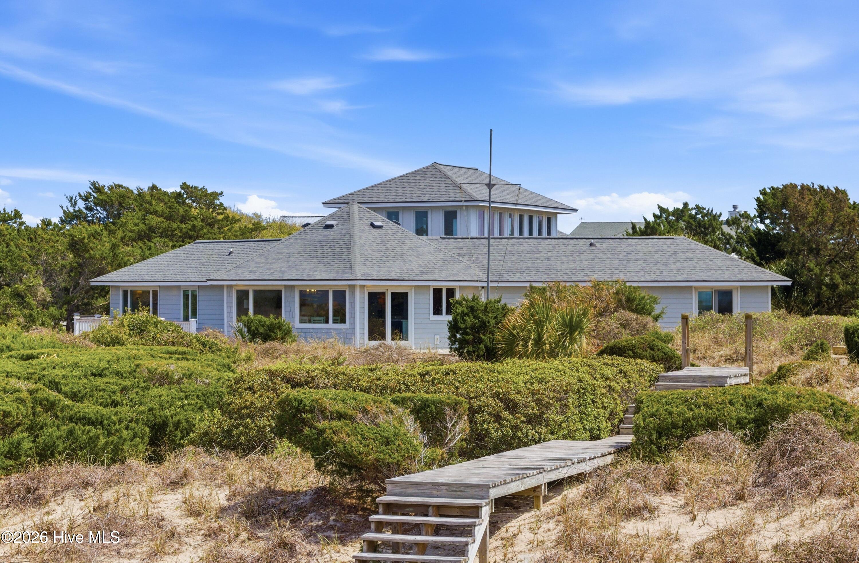 100560271 | Photo 49