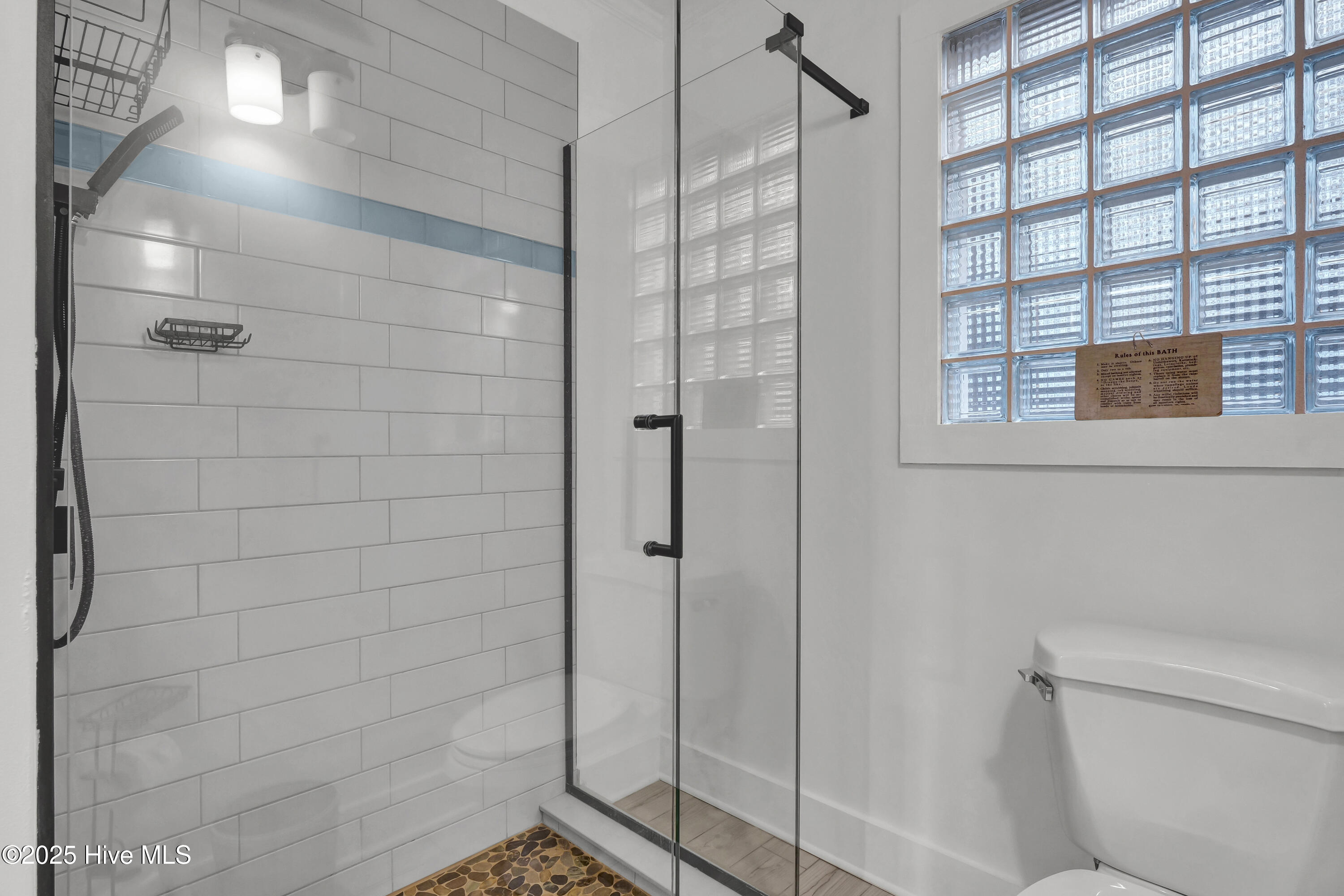 100537490 | Photo 31