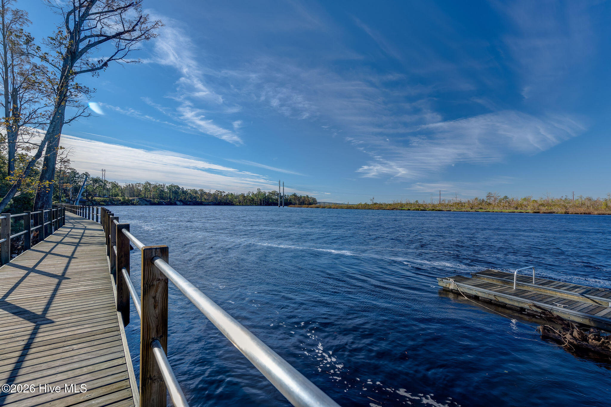 100557303 | Photo 48