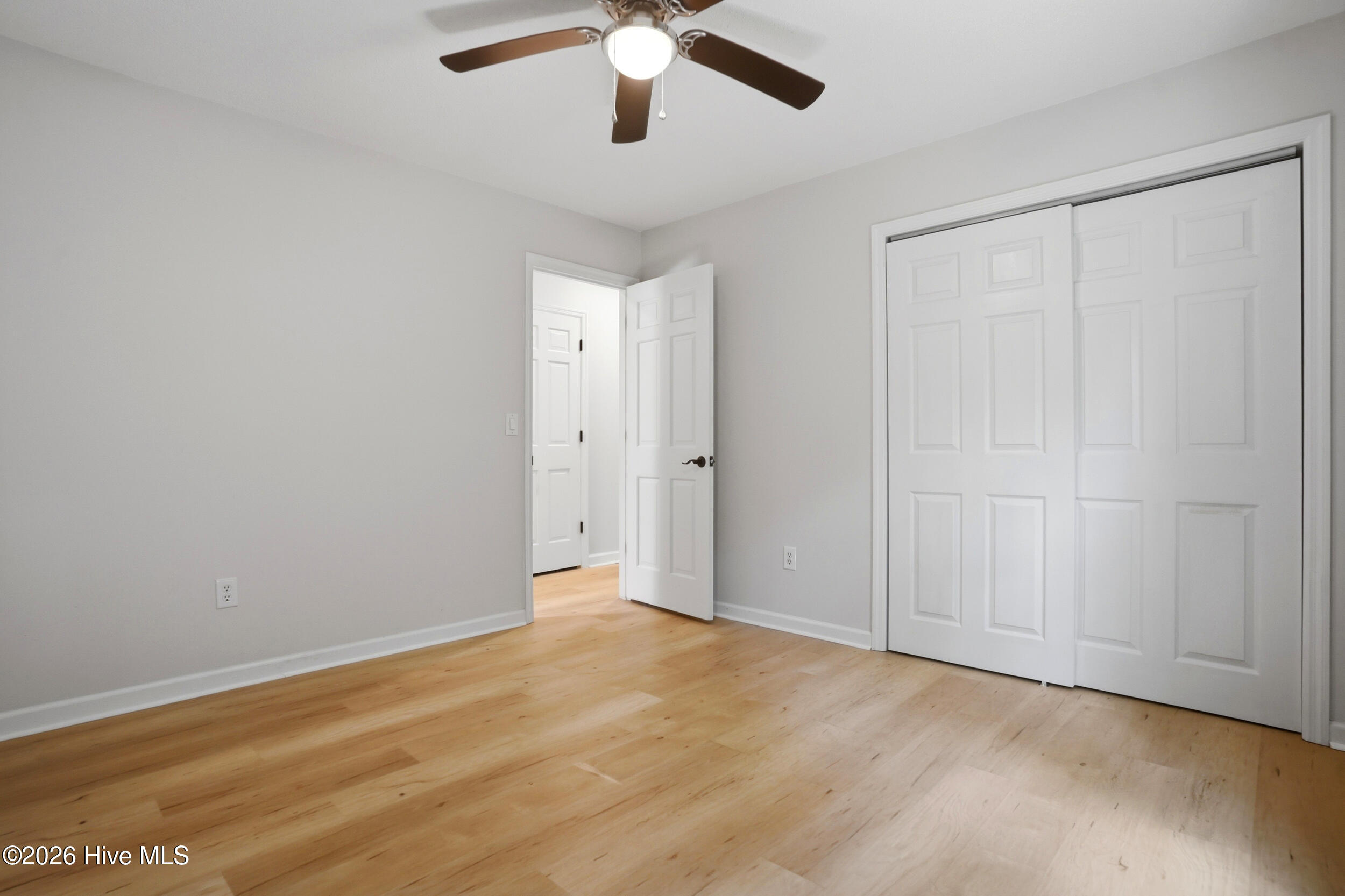 100565910 | Photo 30