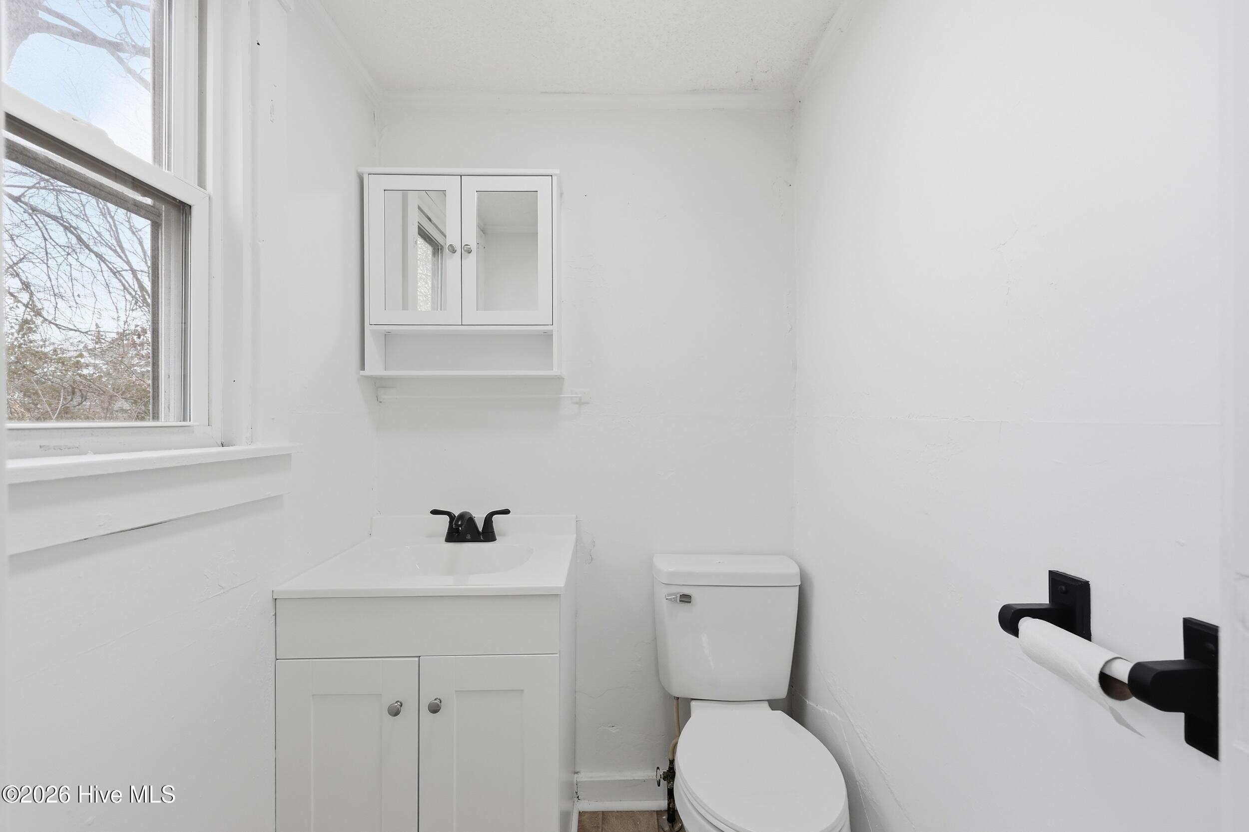 200 Queen Street, Elizabeth City, NC, 27909