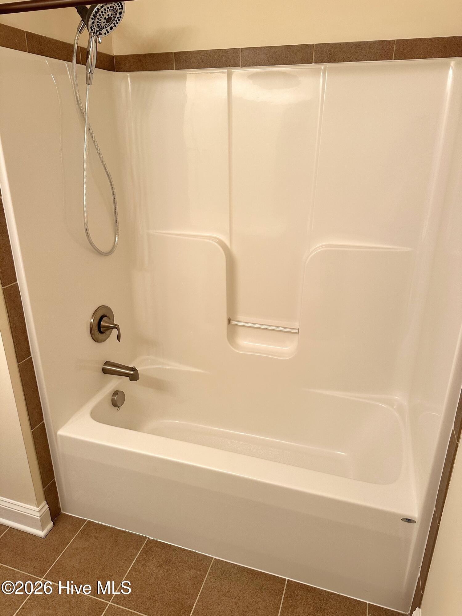 100550134 | Photo 48