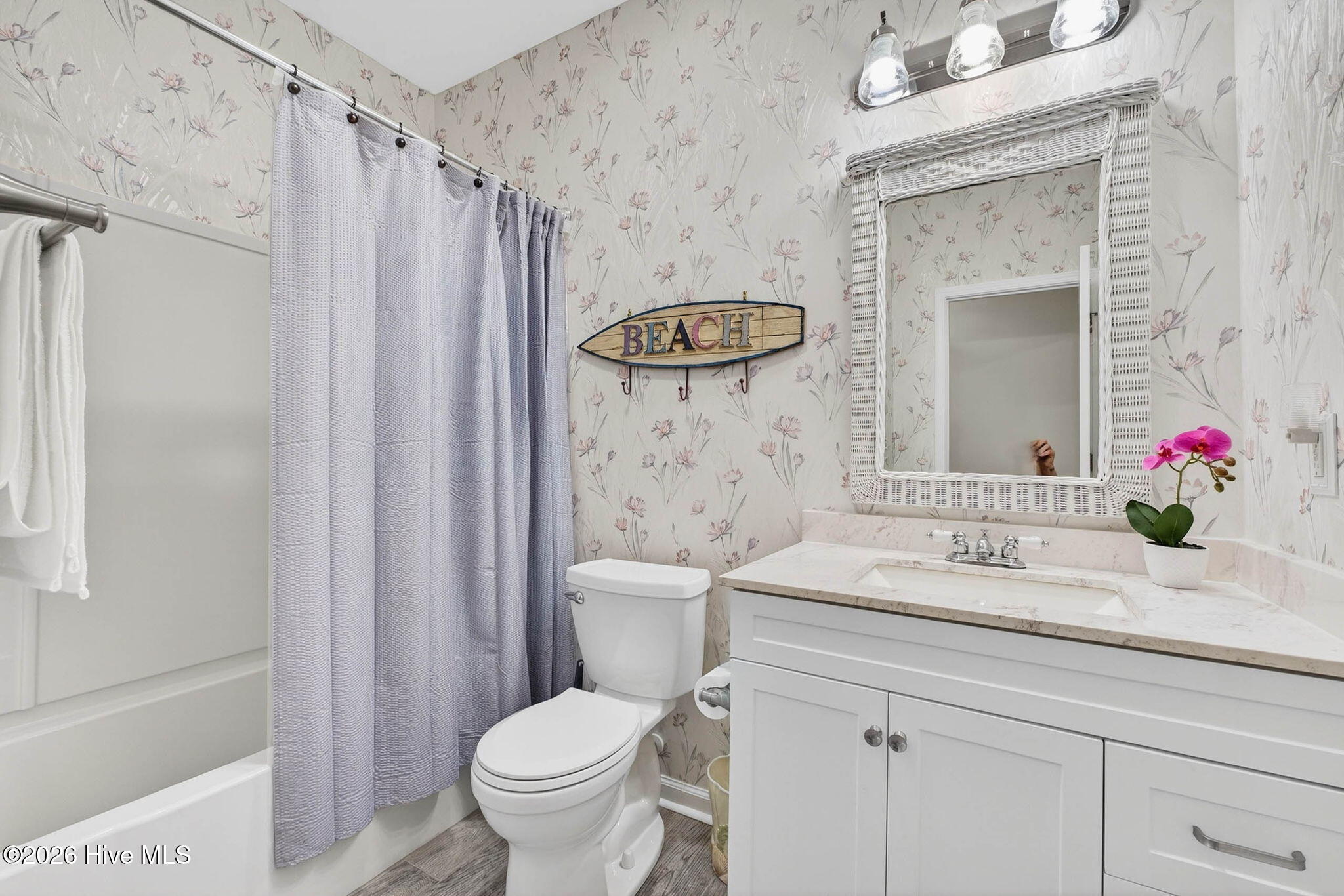 100564797 | Photo 15