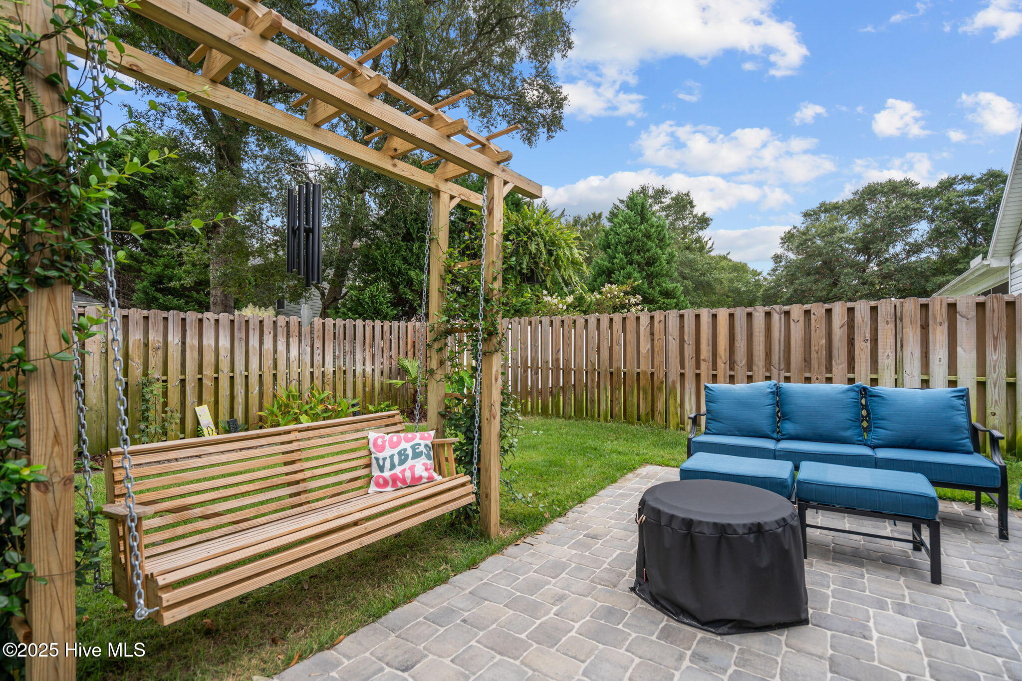 100552886 | Photo 39