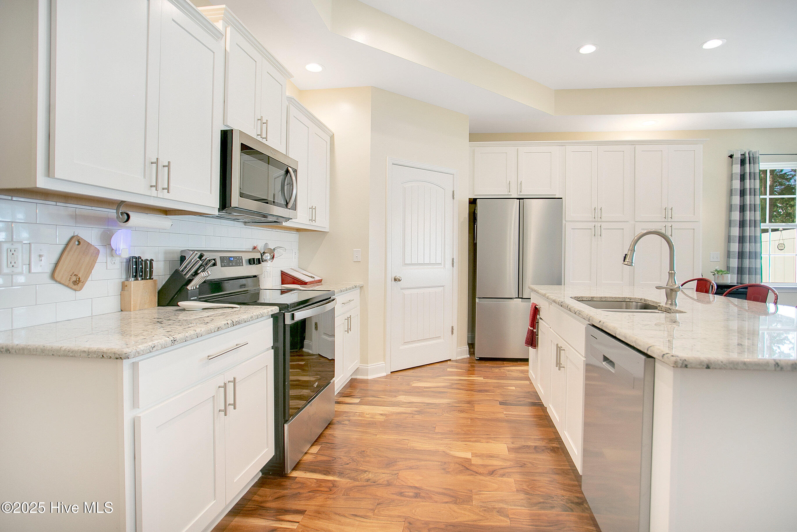 007_trevisuality_602_crepe_myrtle_court-