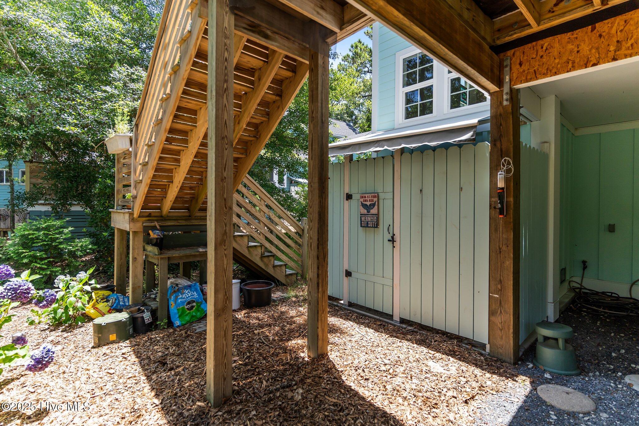 100513257 | Photo 56