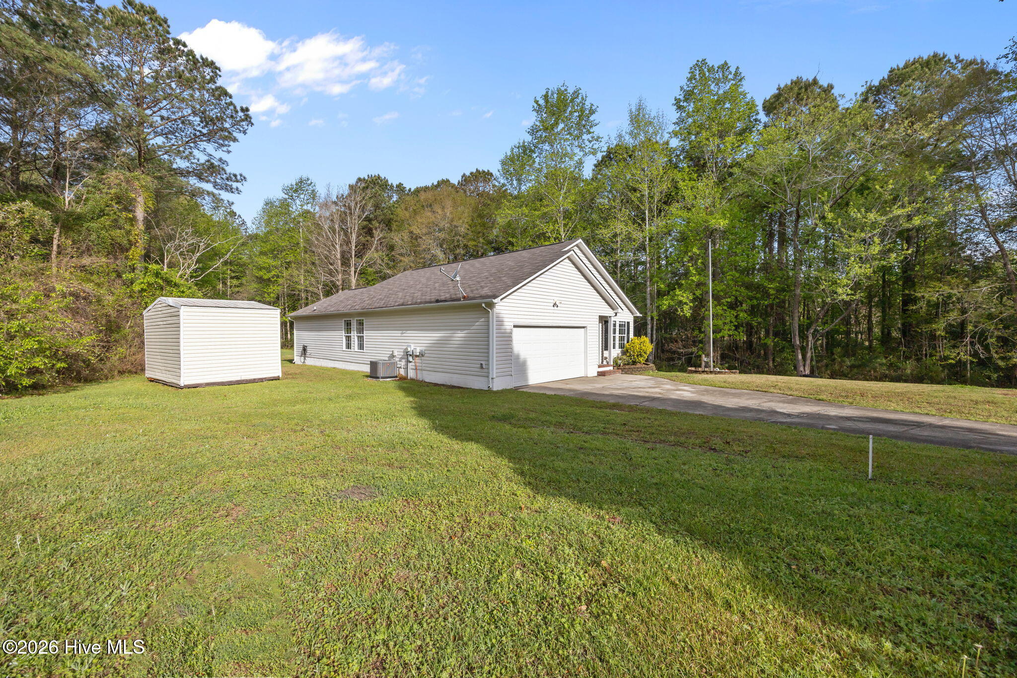 100565489 | Photo 33