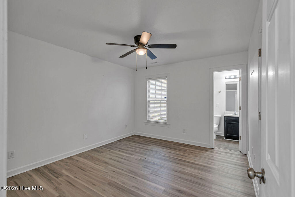 100566367 | Photo 12