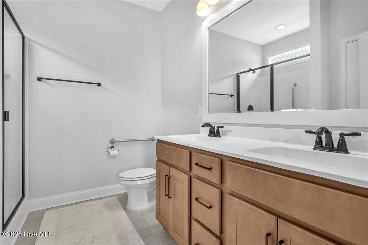 100527070 | Photo 20